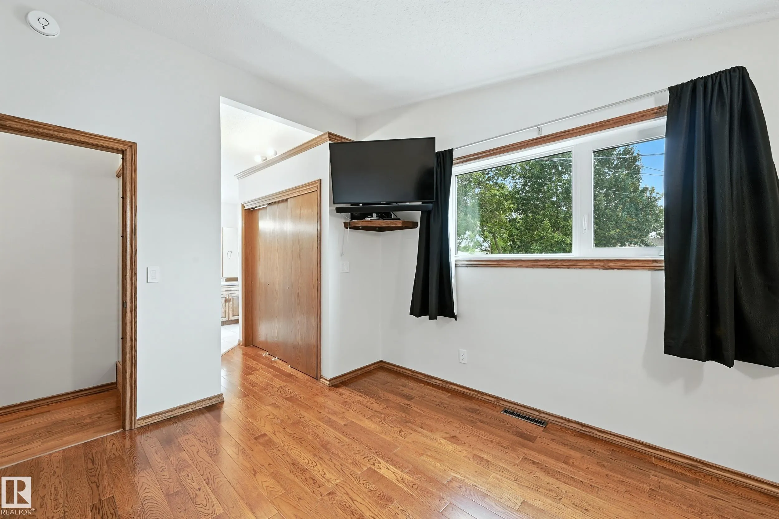 9404 SHERRIDON