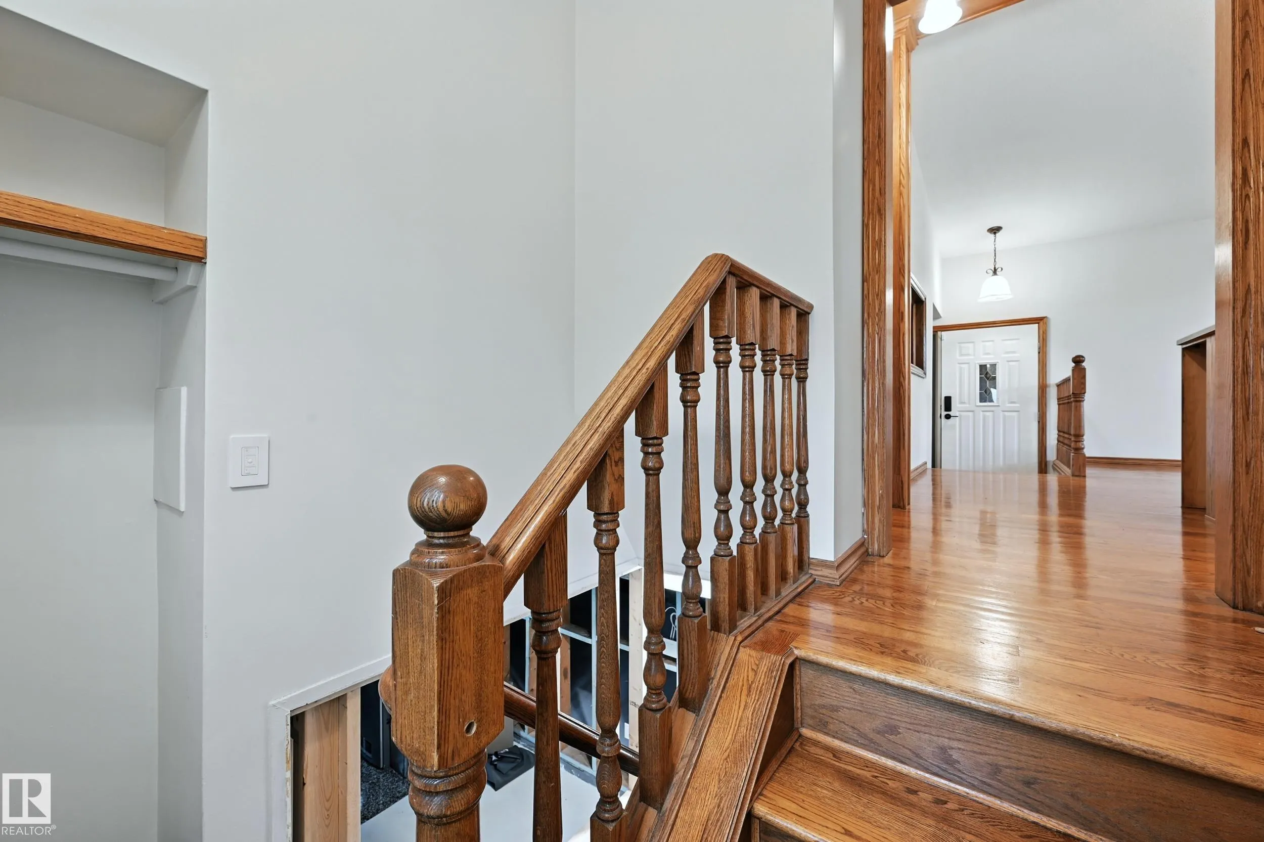 9404 SHERRIDON