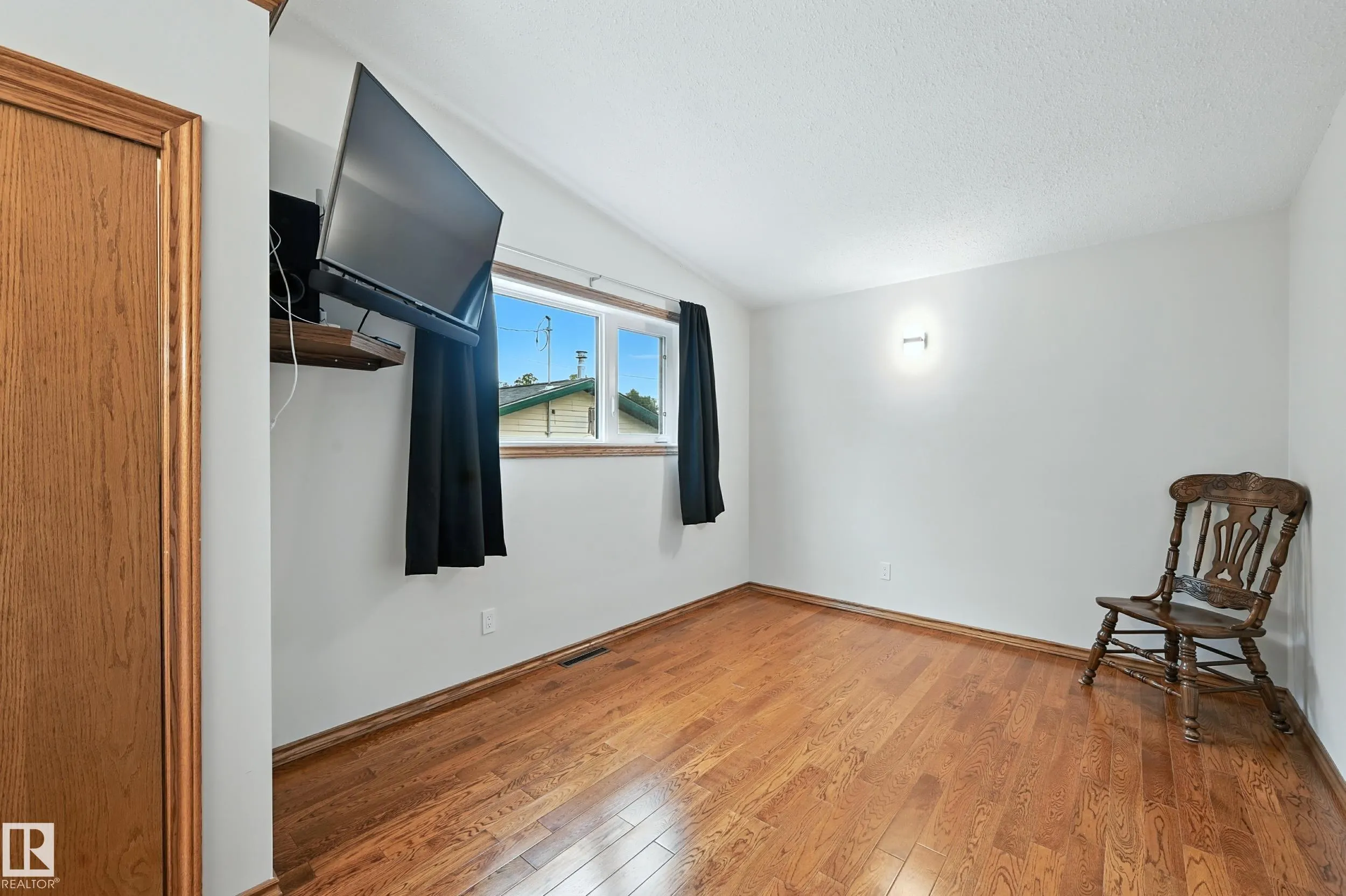 9404 SHERRIDON