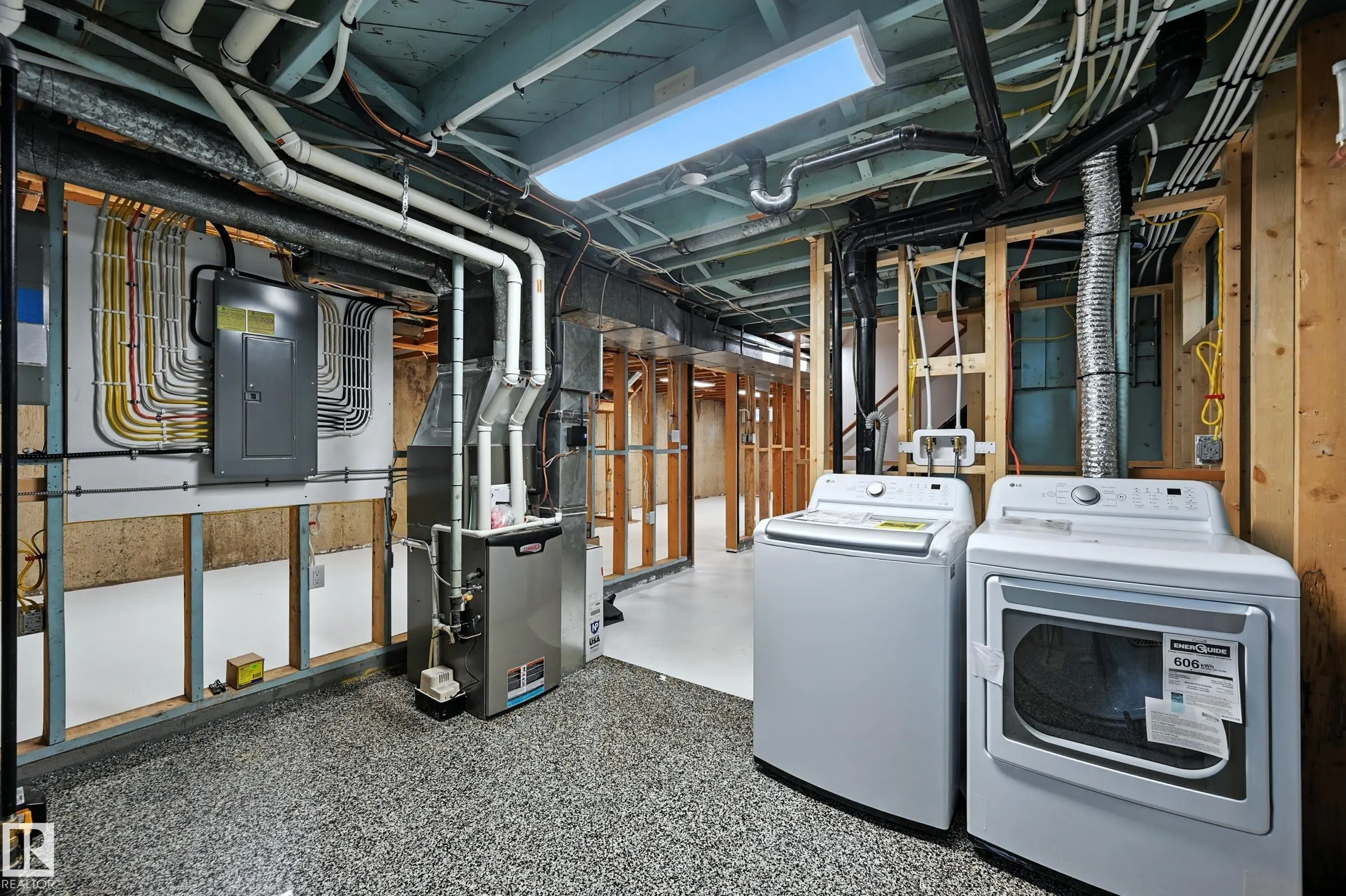 9404 SHERRIDON