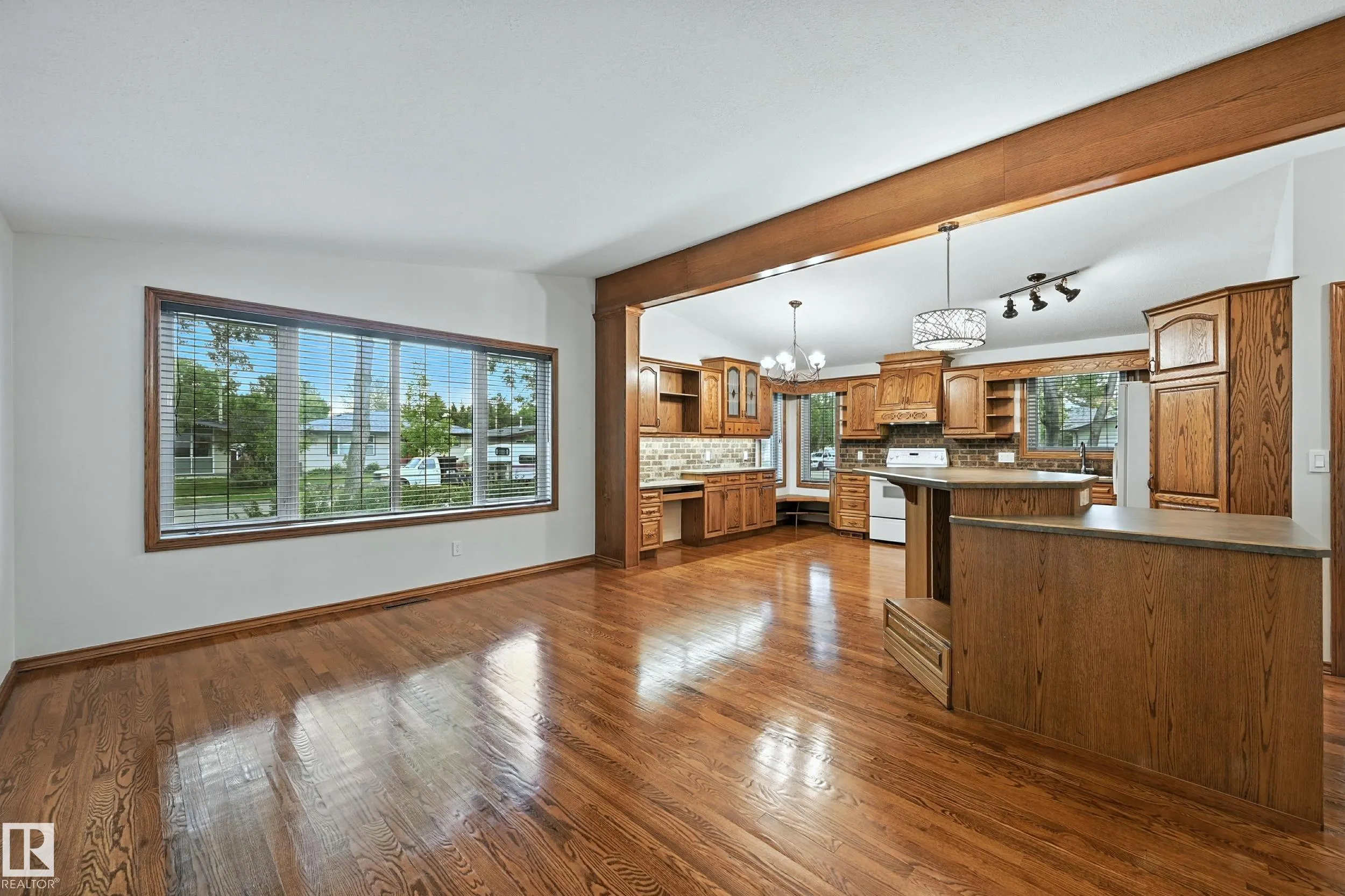 9404 SHERRIDON