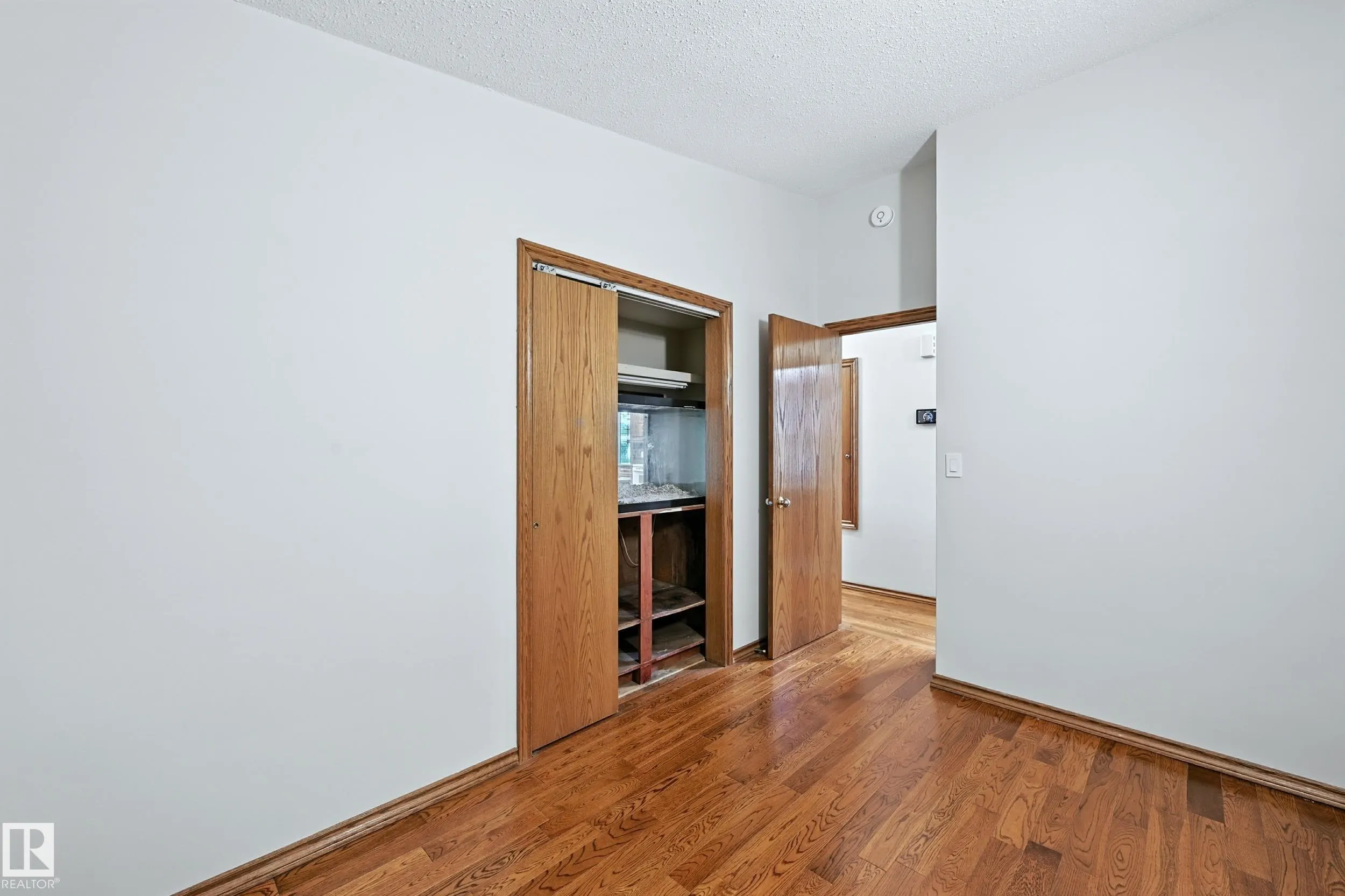 9404 SHERRIDON