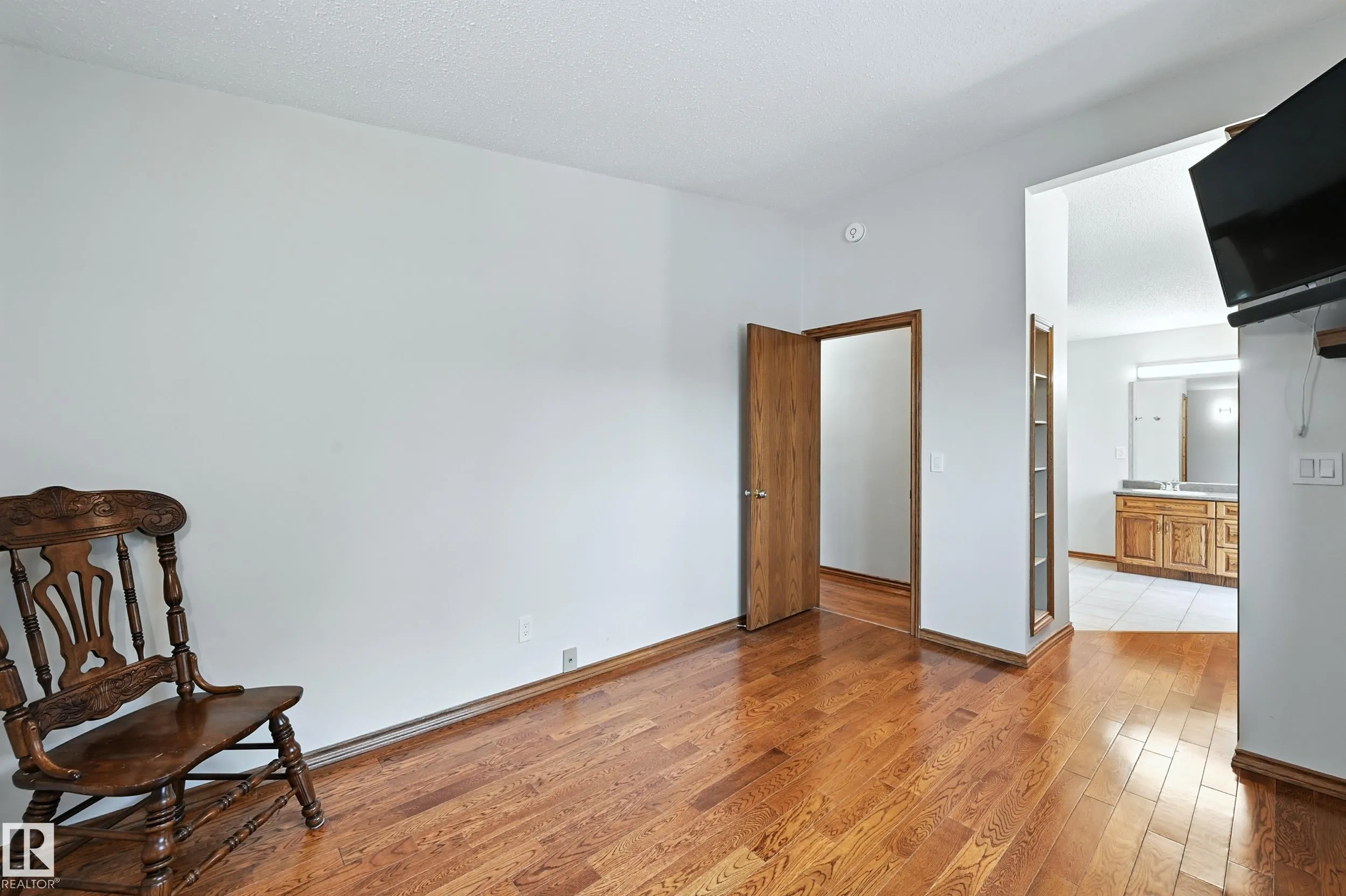 9404 SHERRIDON
