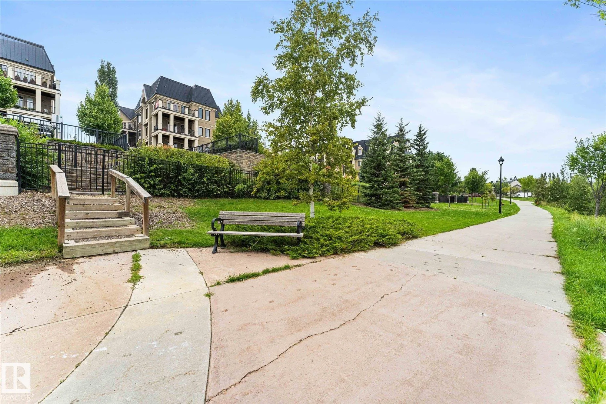 6079 MAYNARD Way