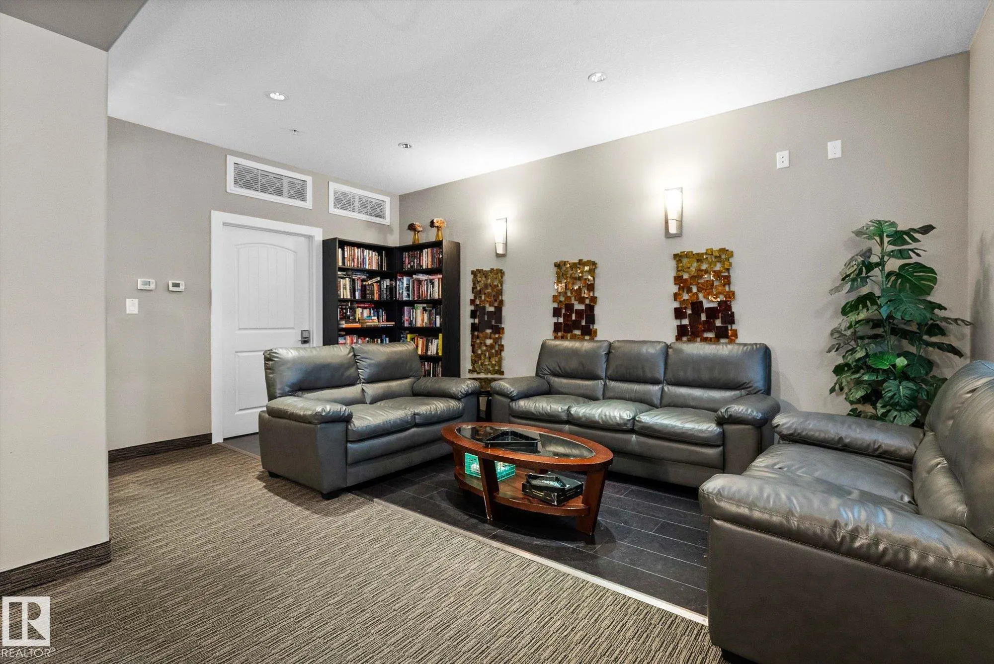 6079 MAYNARD Way