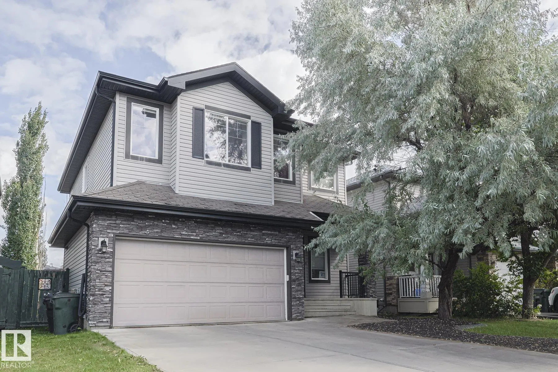42 VANESSA Avenue