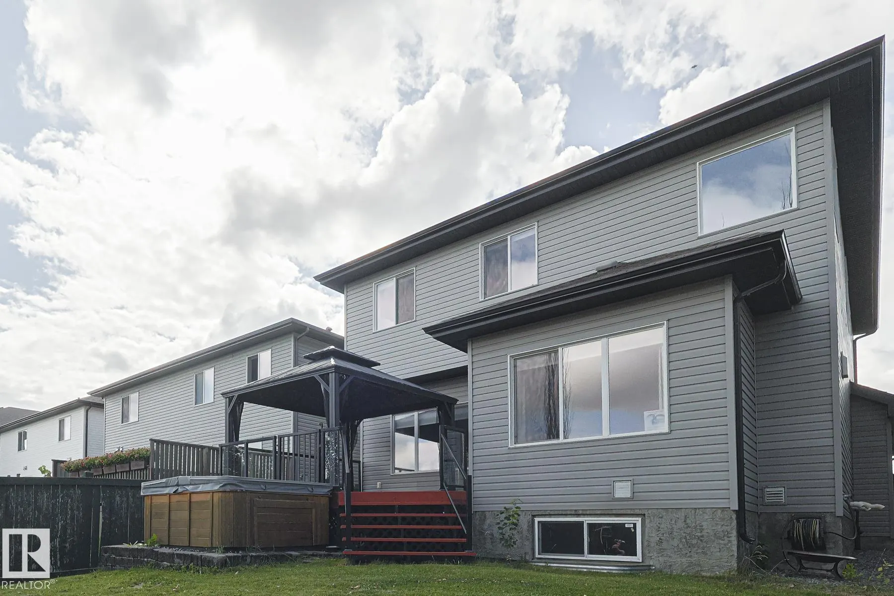42 VANESSA Avenue