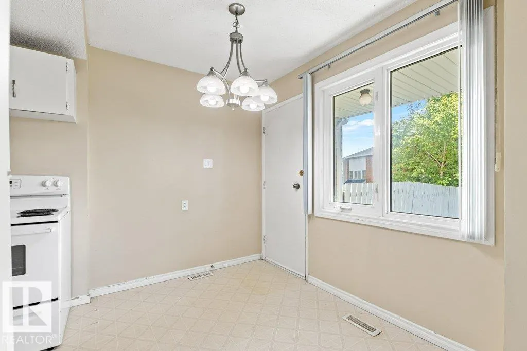 84 AMBERLY Court