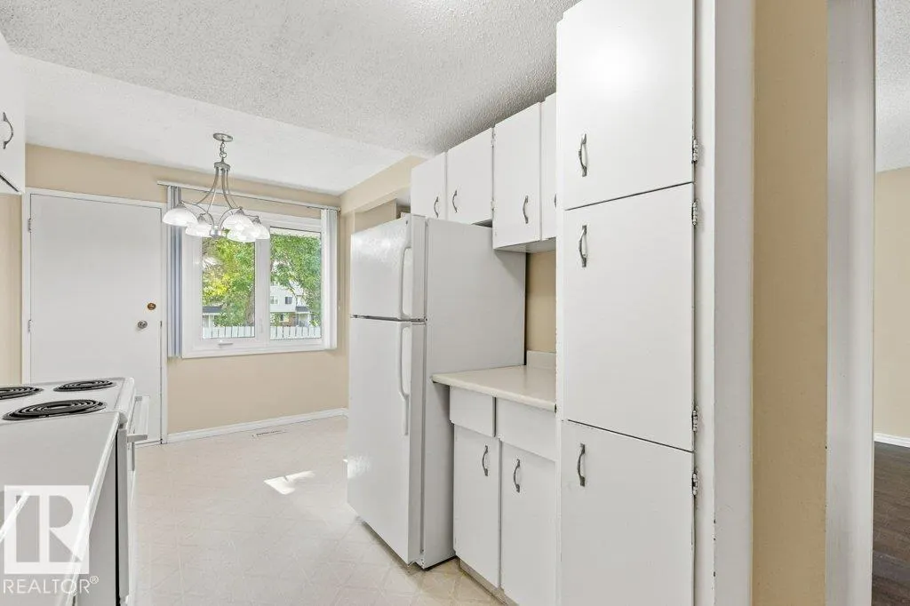 84 AMBERLY Court