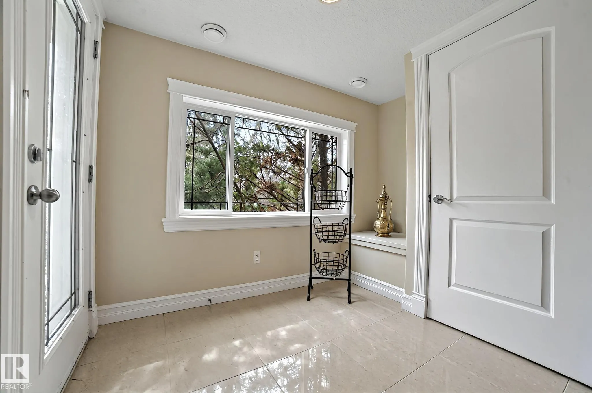 8 Loiselle Way
