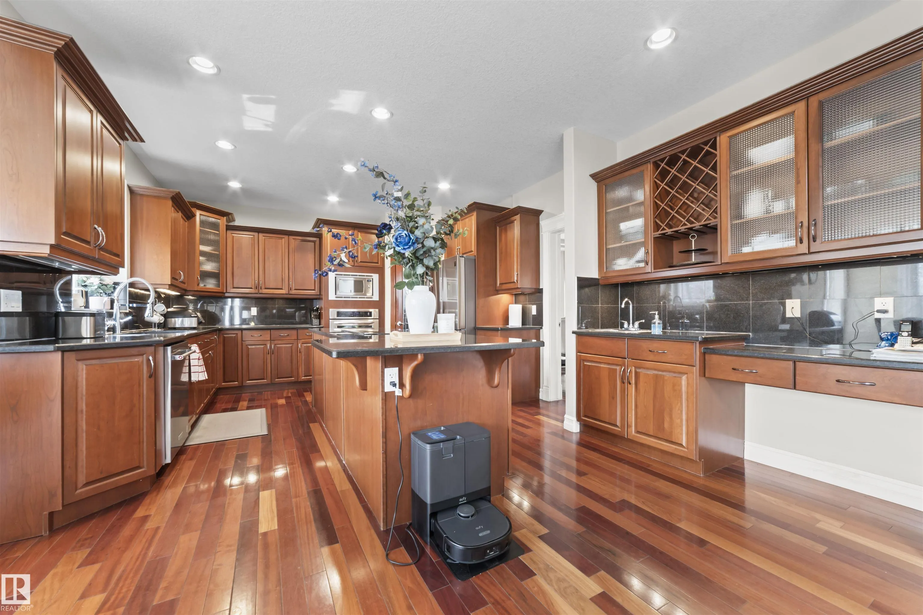 8 Loiselle Way