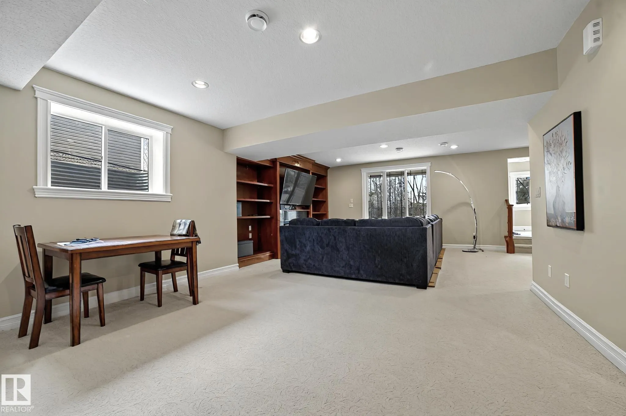 8 Loiselle Way