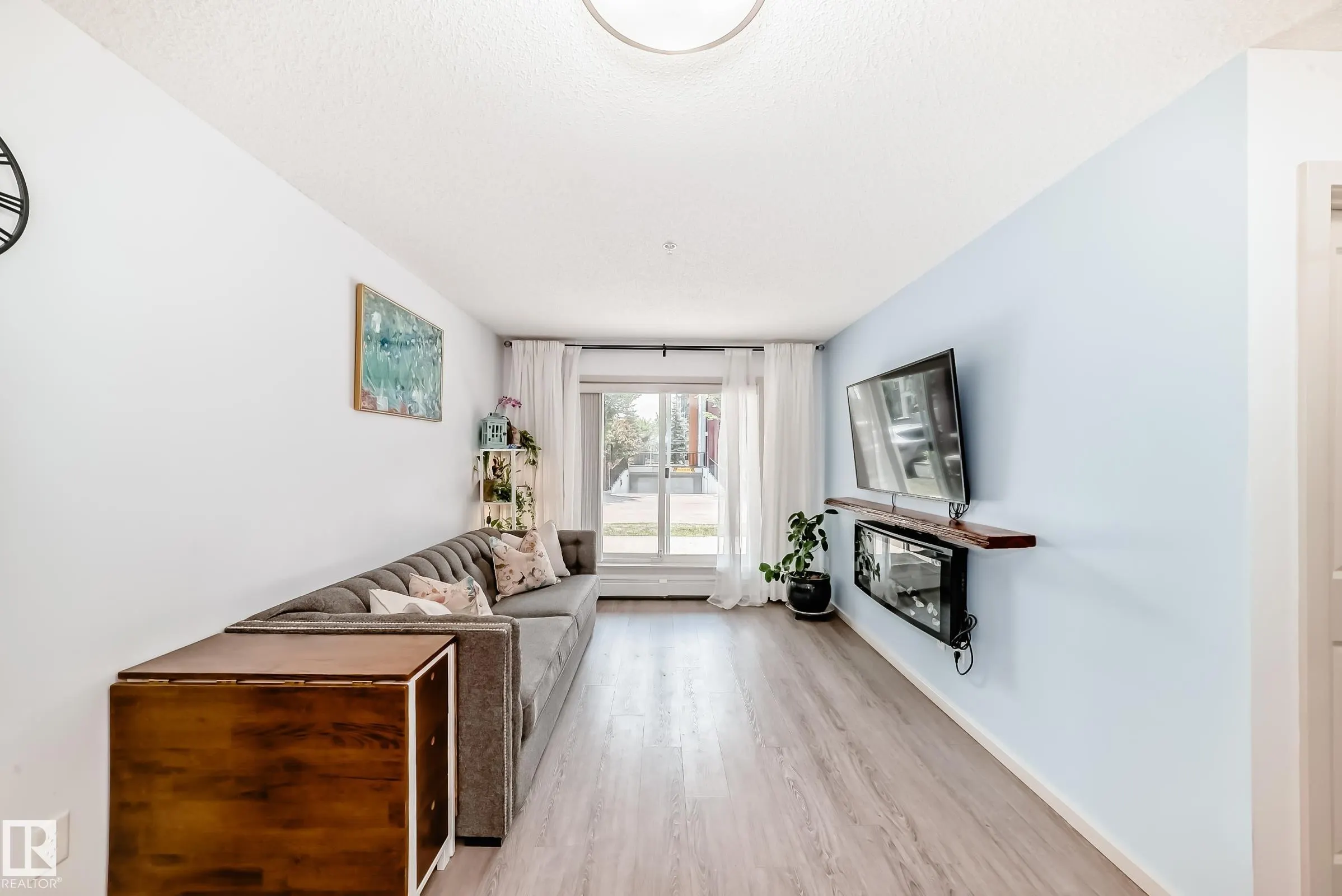 148-348 WINDERMERE Road