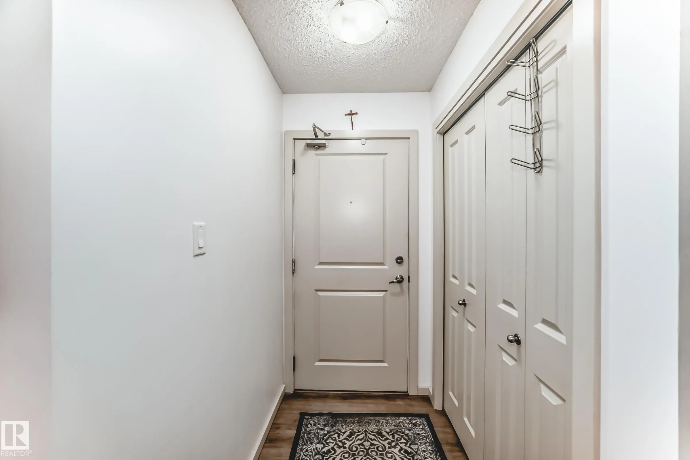 148-348 WINDERMERE Road