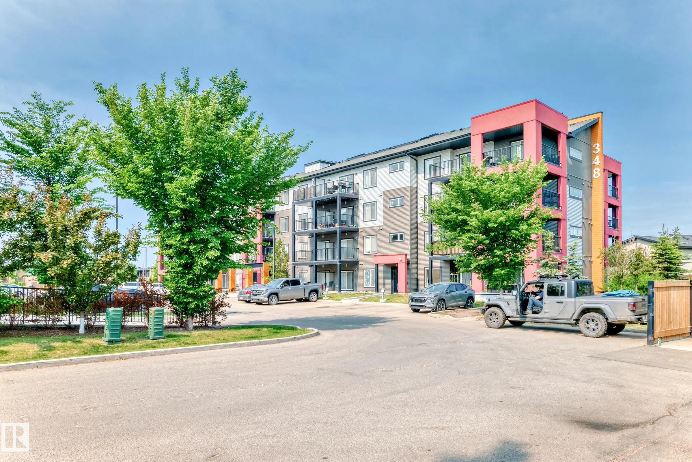 148-348 WINDERMERE Road