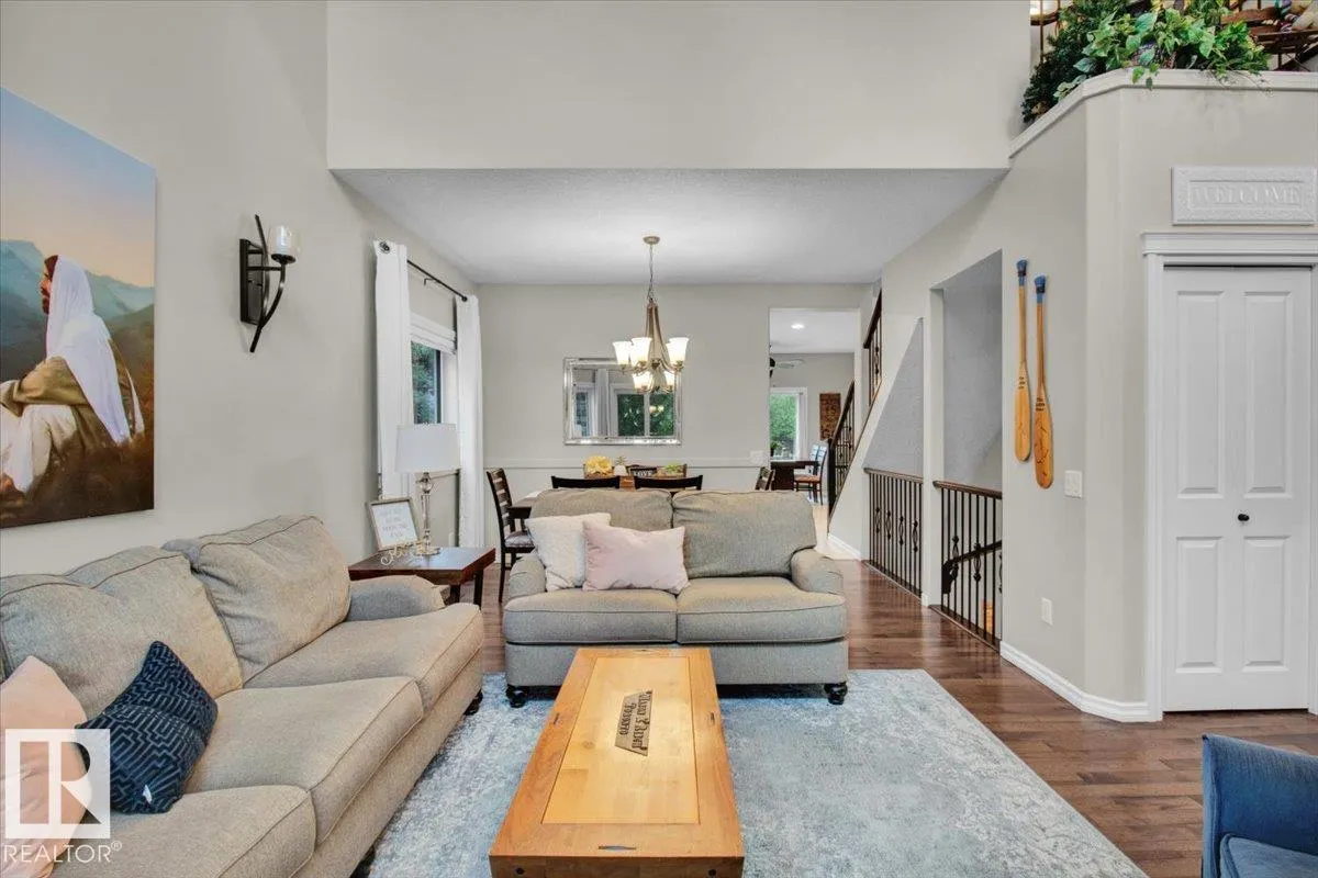 8112 ELLESMERE Cove