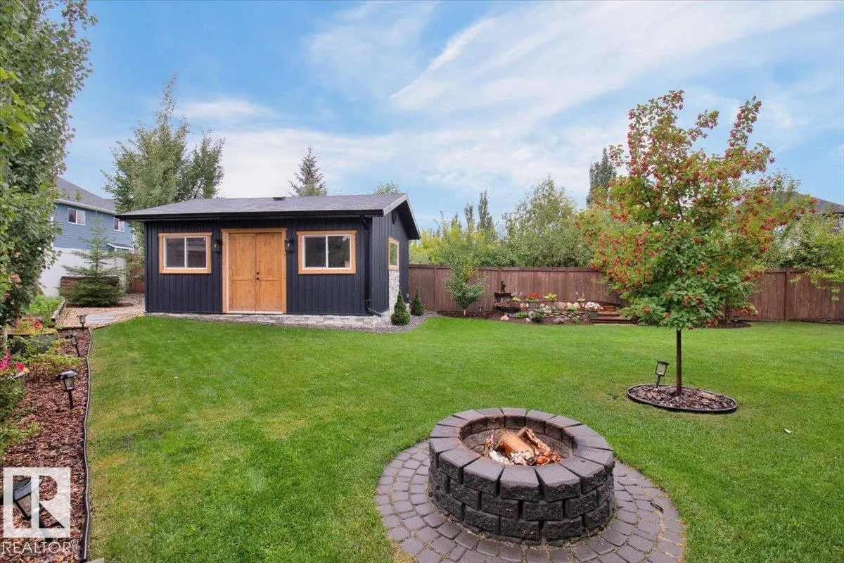 8112 ELLESMERE Cove