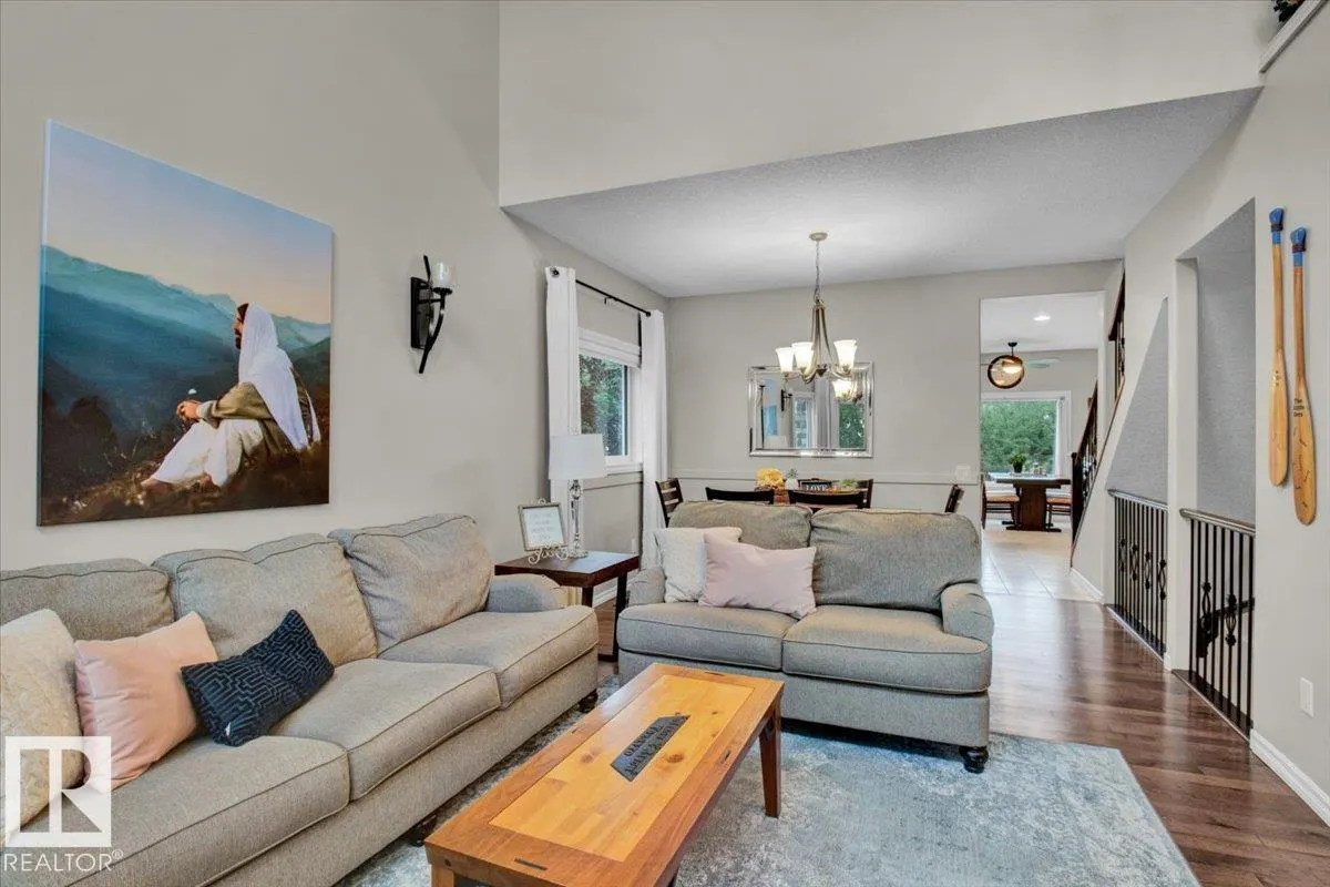 8112 ELLESMERE Cove