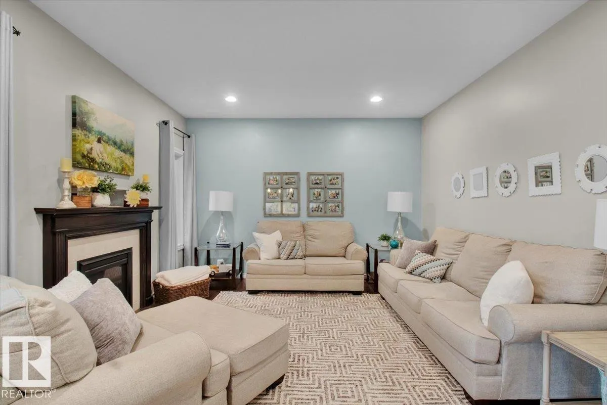 8112 ELLESMERE Cove
