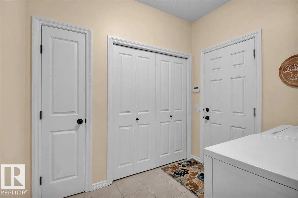 8112 ELLESMERE Cove