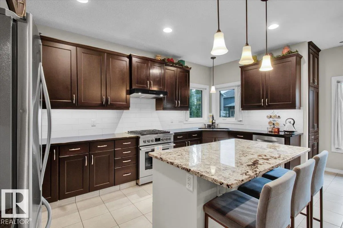 8112 ELLESMERE Cove