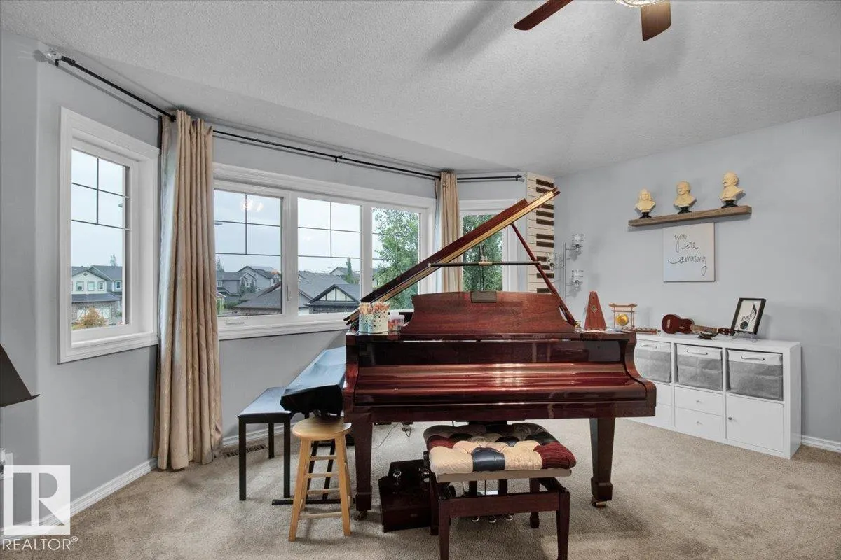 8112 ELLESMERE Cove