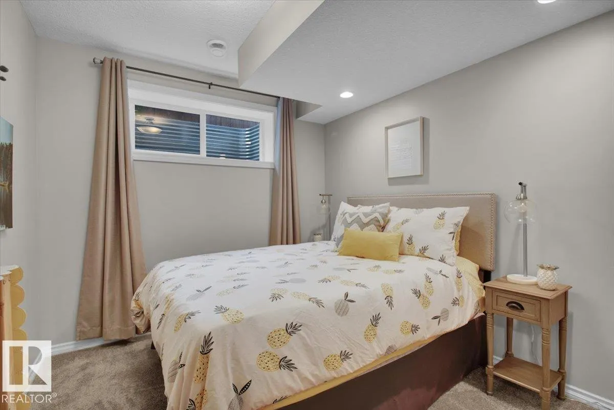 8112 ELLESMERE Cove