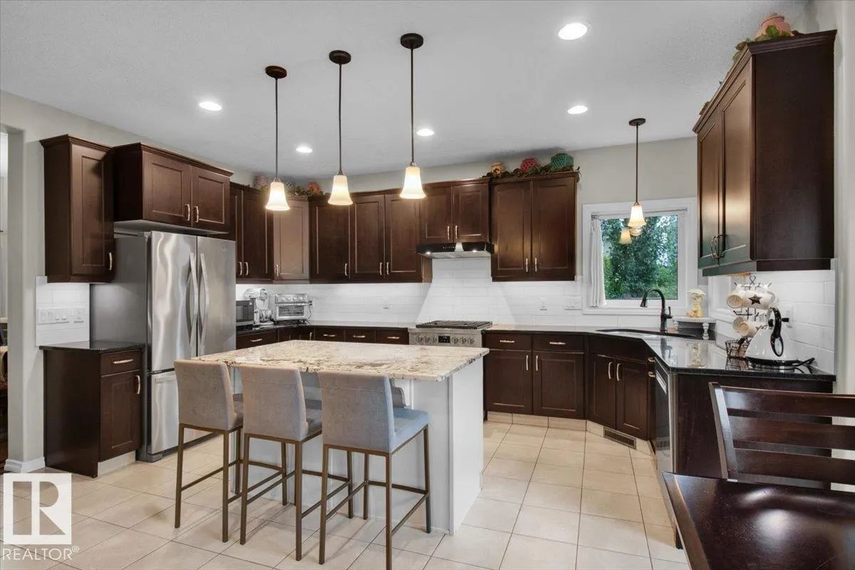 8112 ELLESMERE Cove