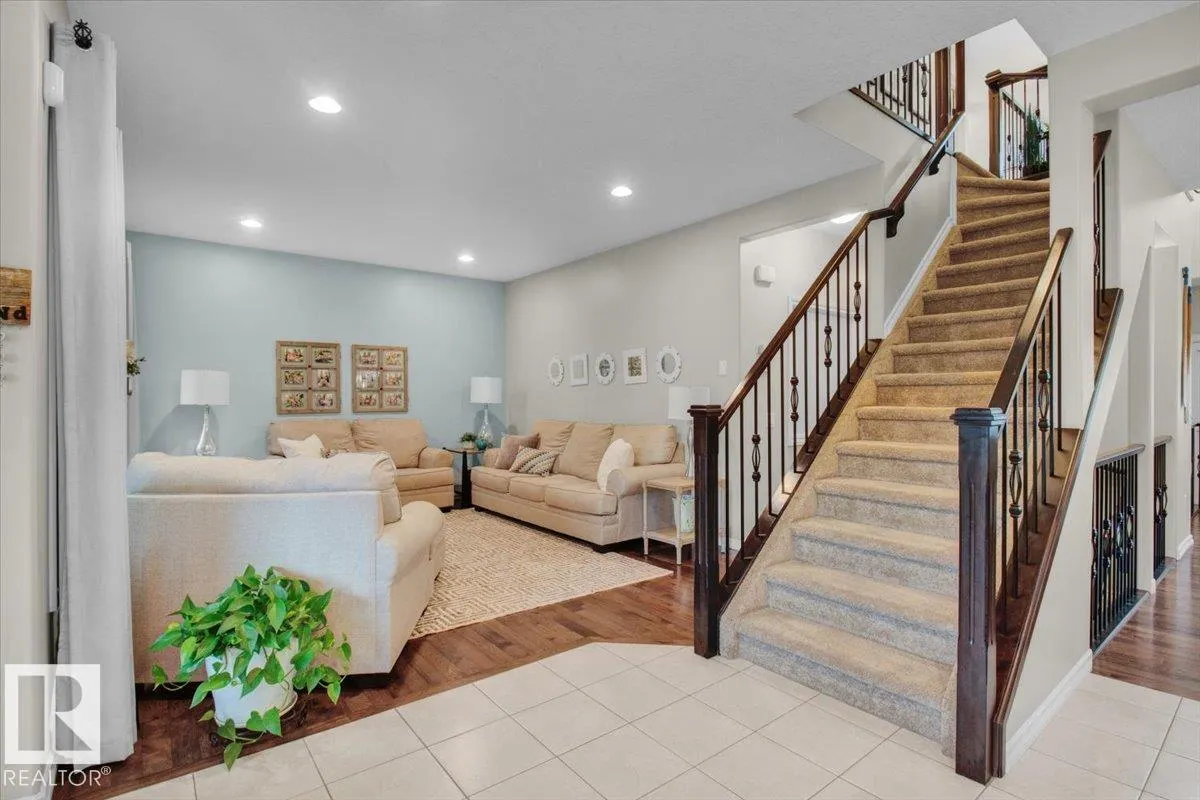 8112 ELLESMERE Cove