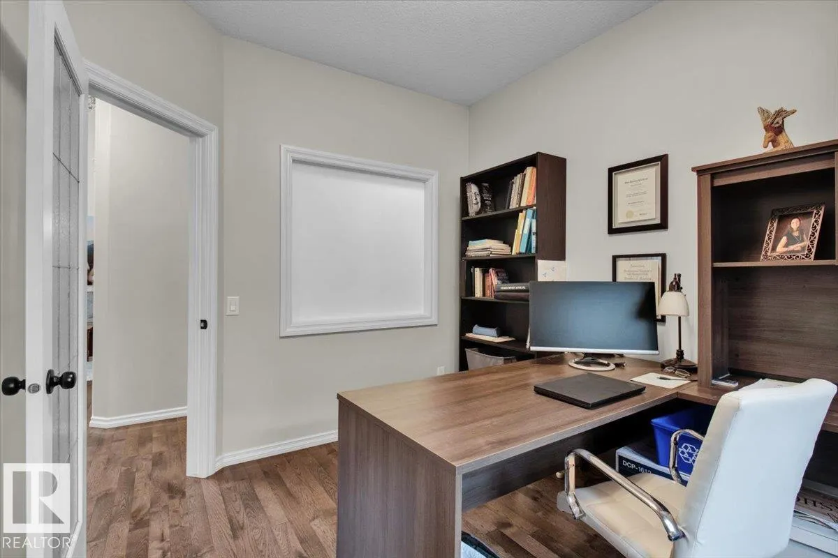 8112 ELLESMERE Cove