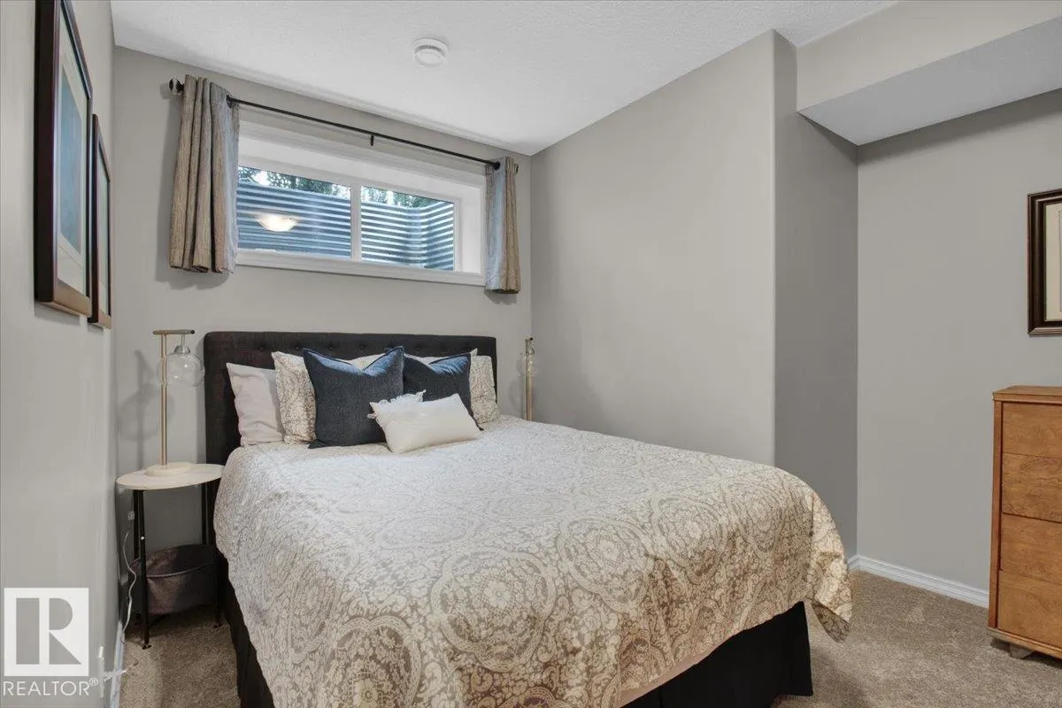 8112 ELLESMERE Cove