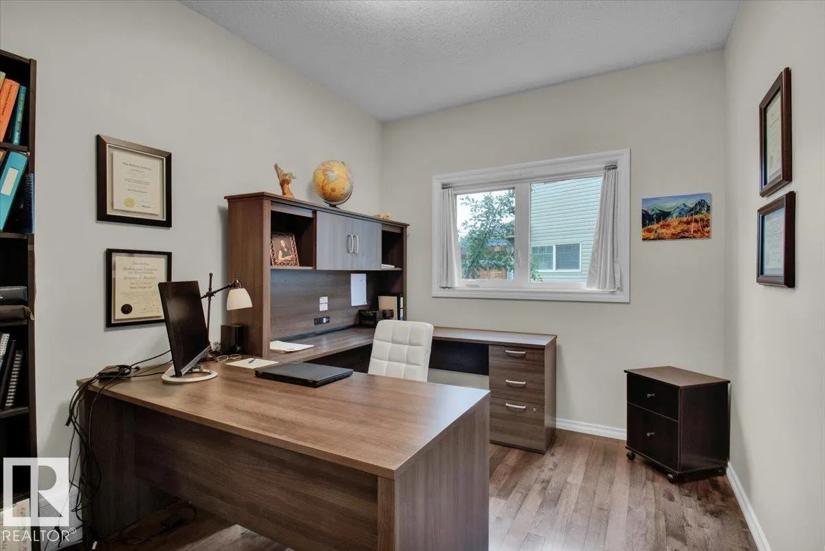 8112 ELLESMERE Cove