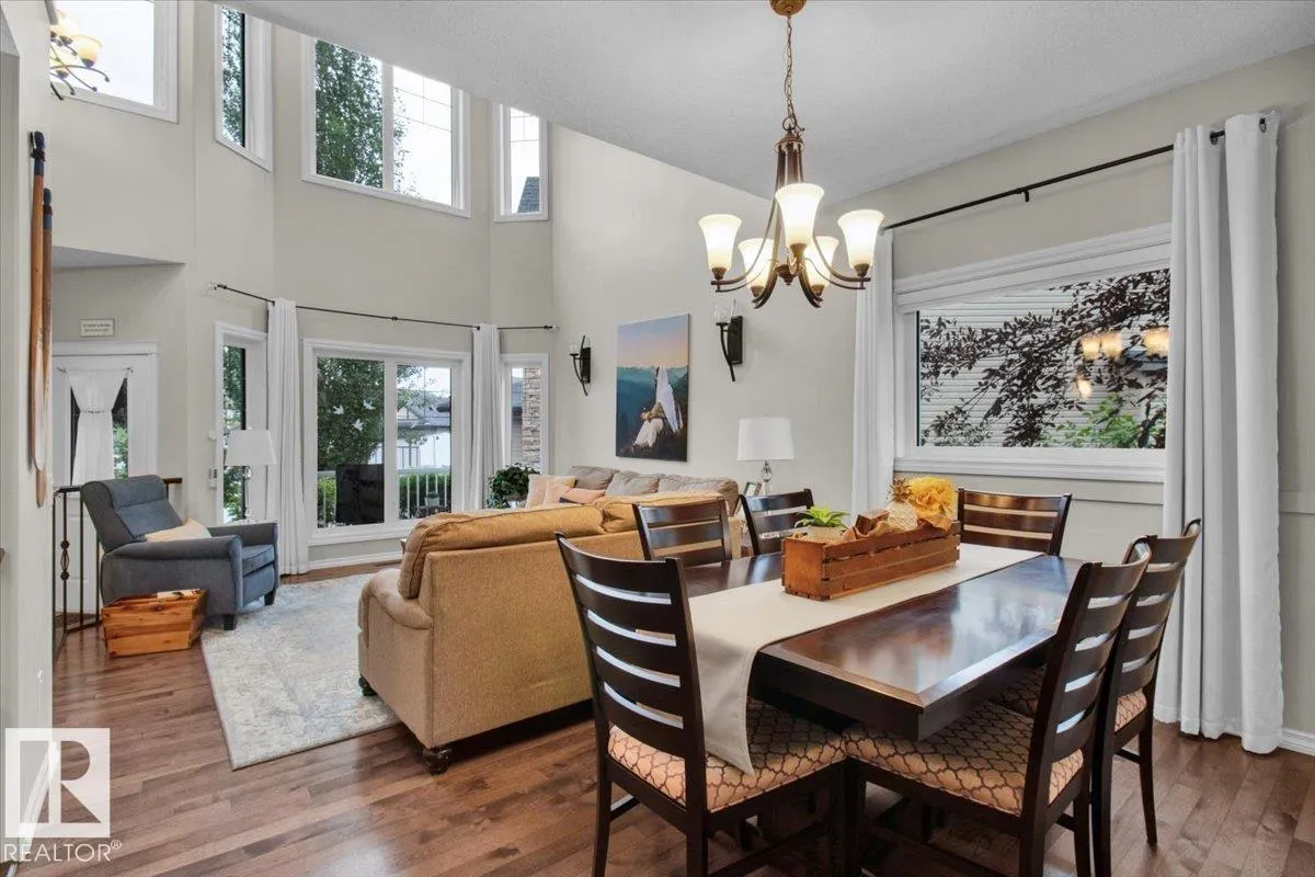 8112 ELLESMERE Cove