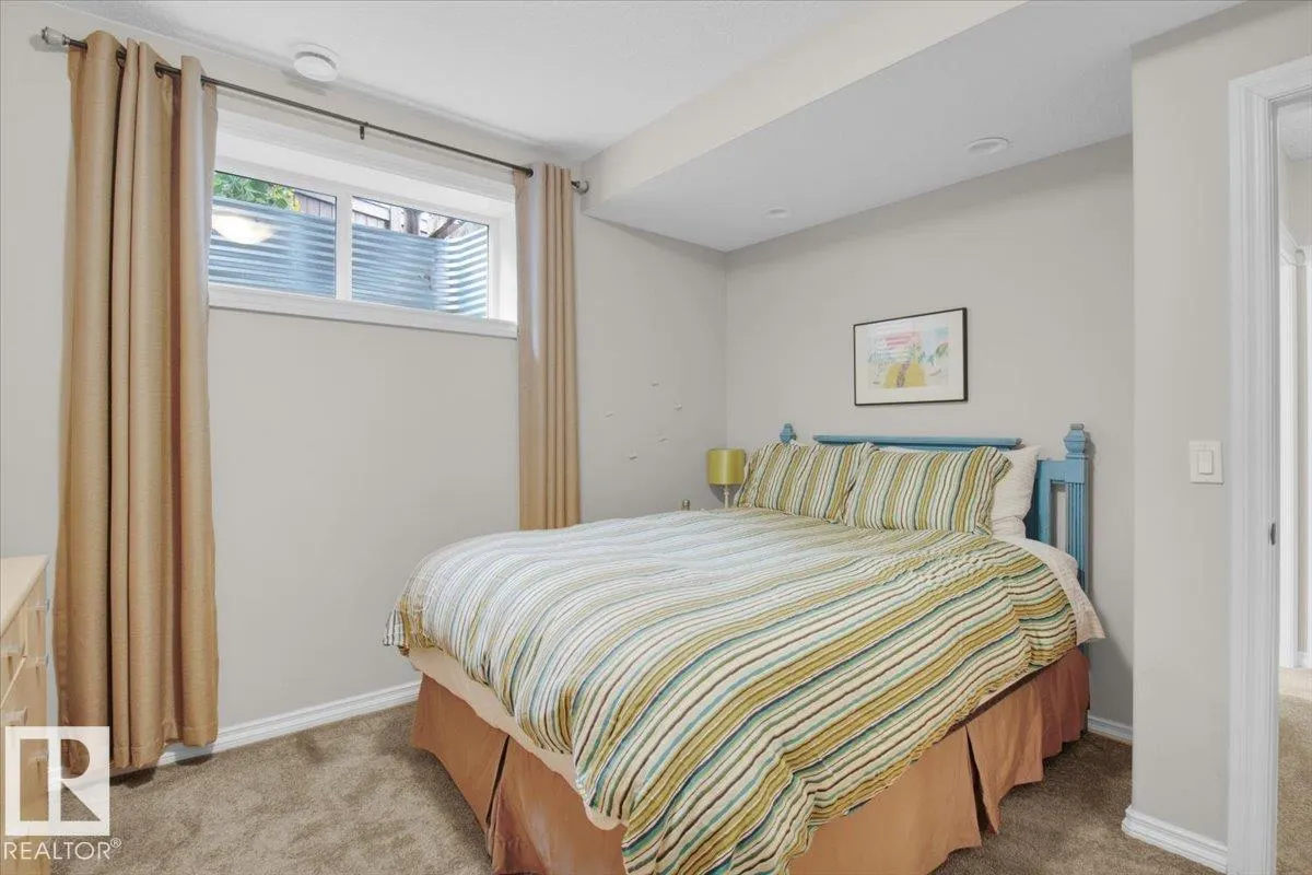 8112 ELLESMERE Cove