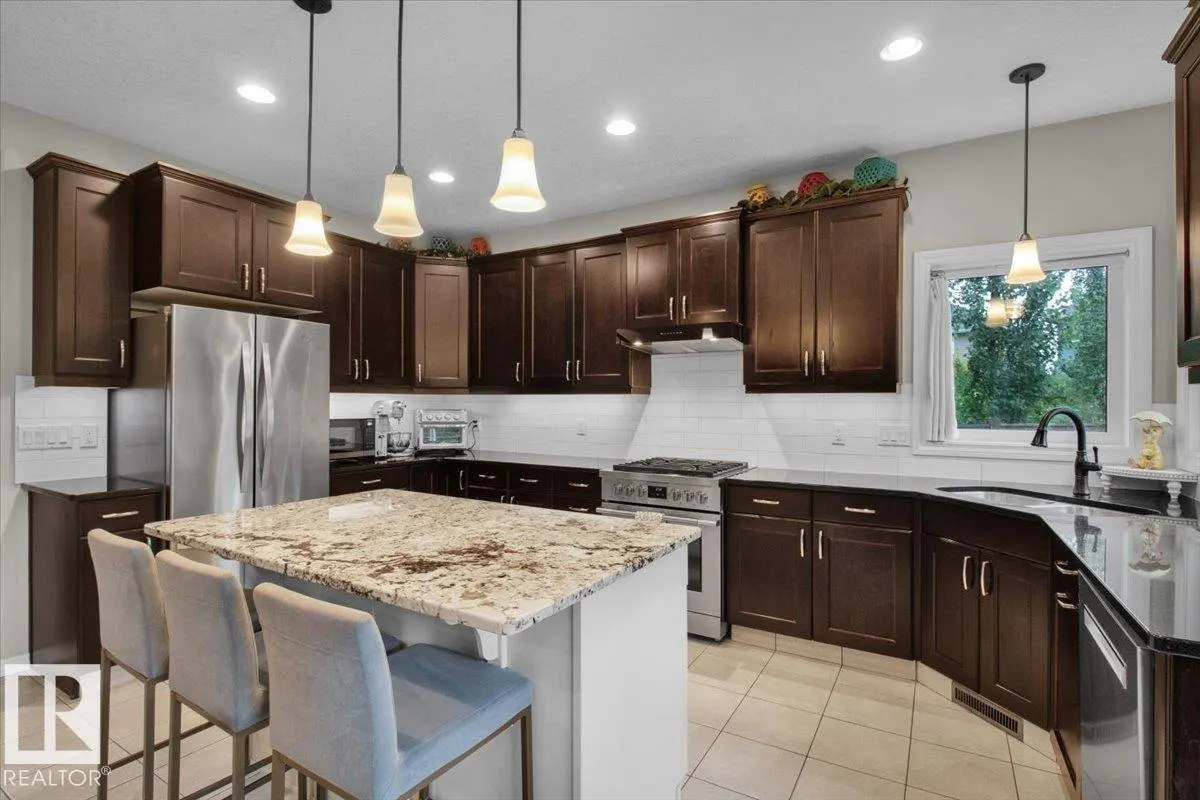 8112 ELLESMERE Cove
