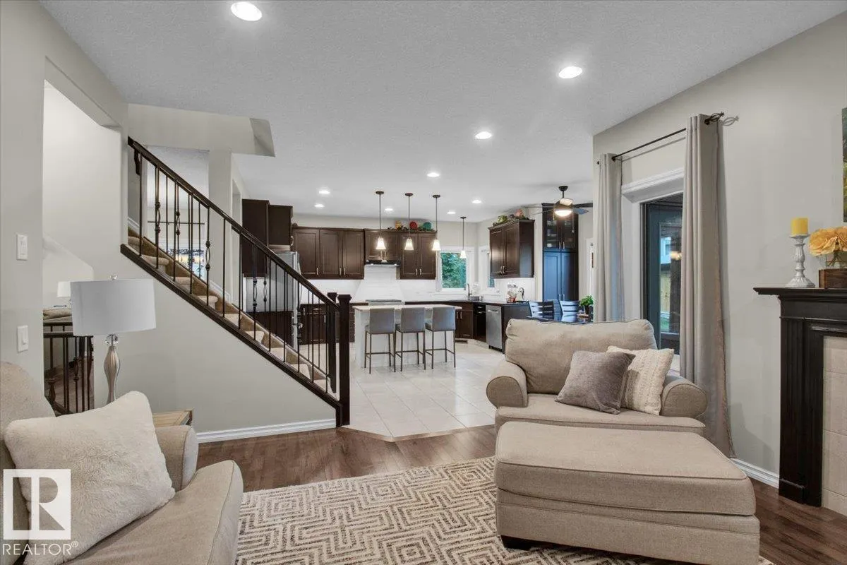 8112 ELLESMERE Cove