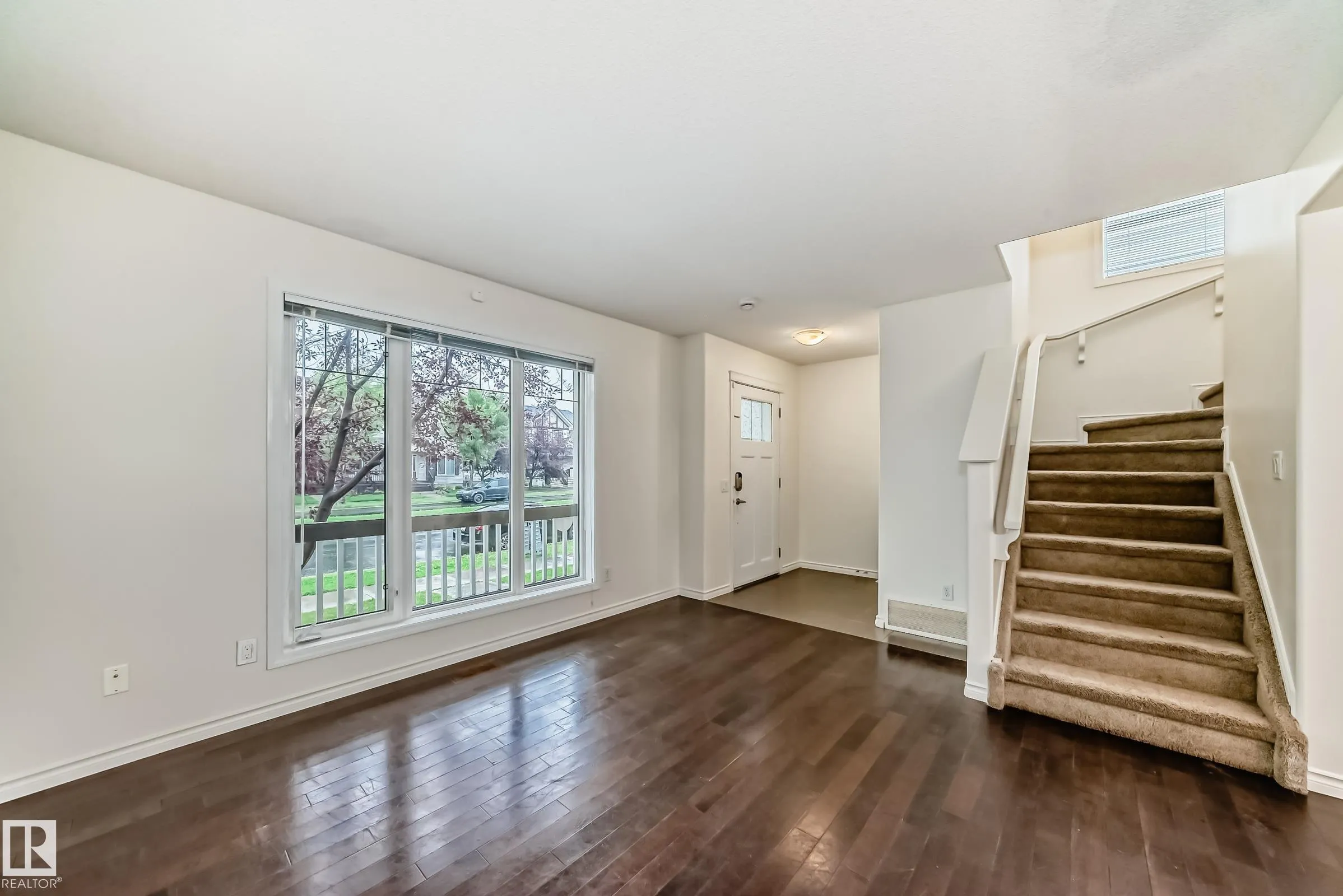 351 SECORD Boulevard