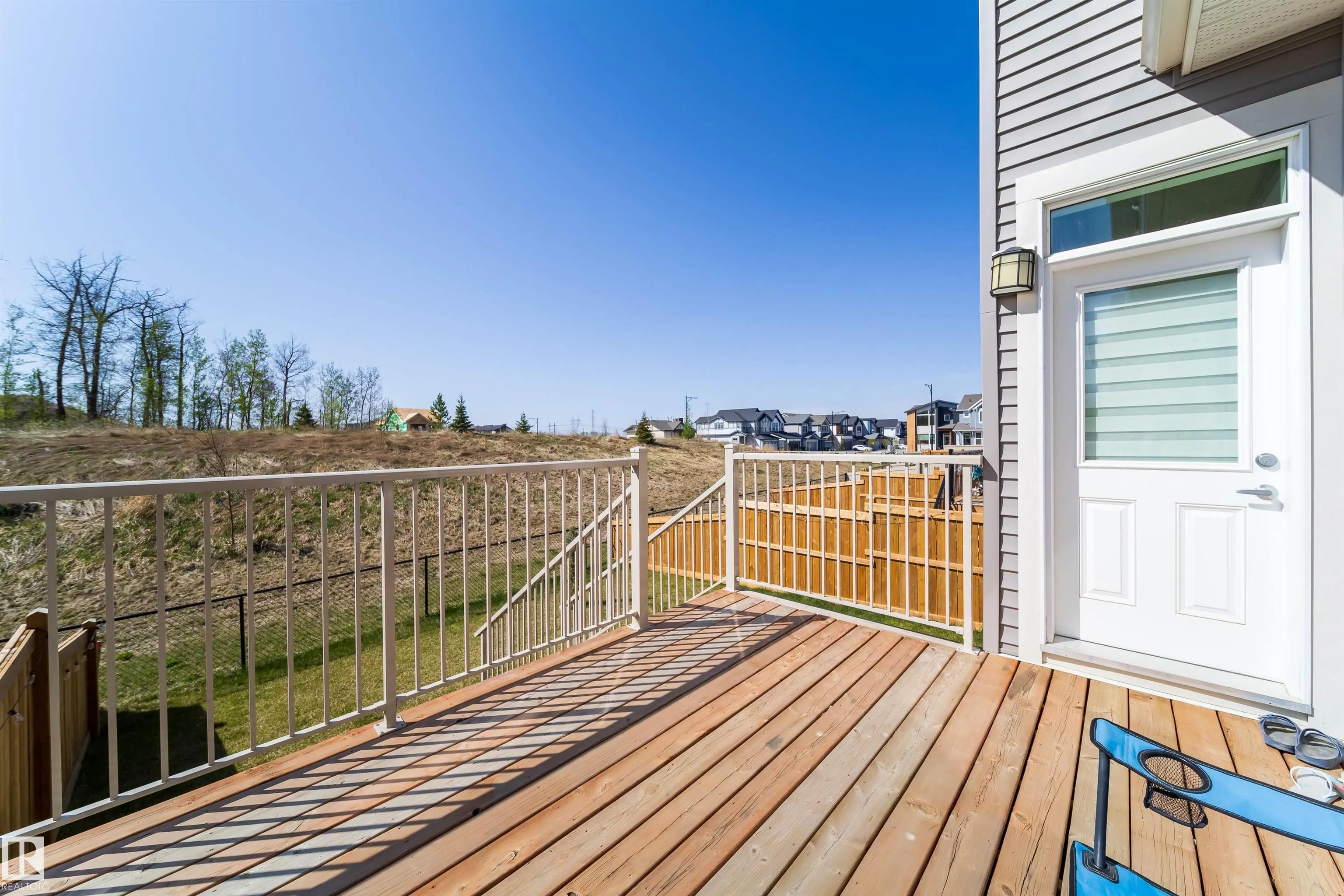 6011 EDMONDS Place