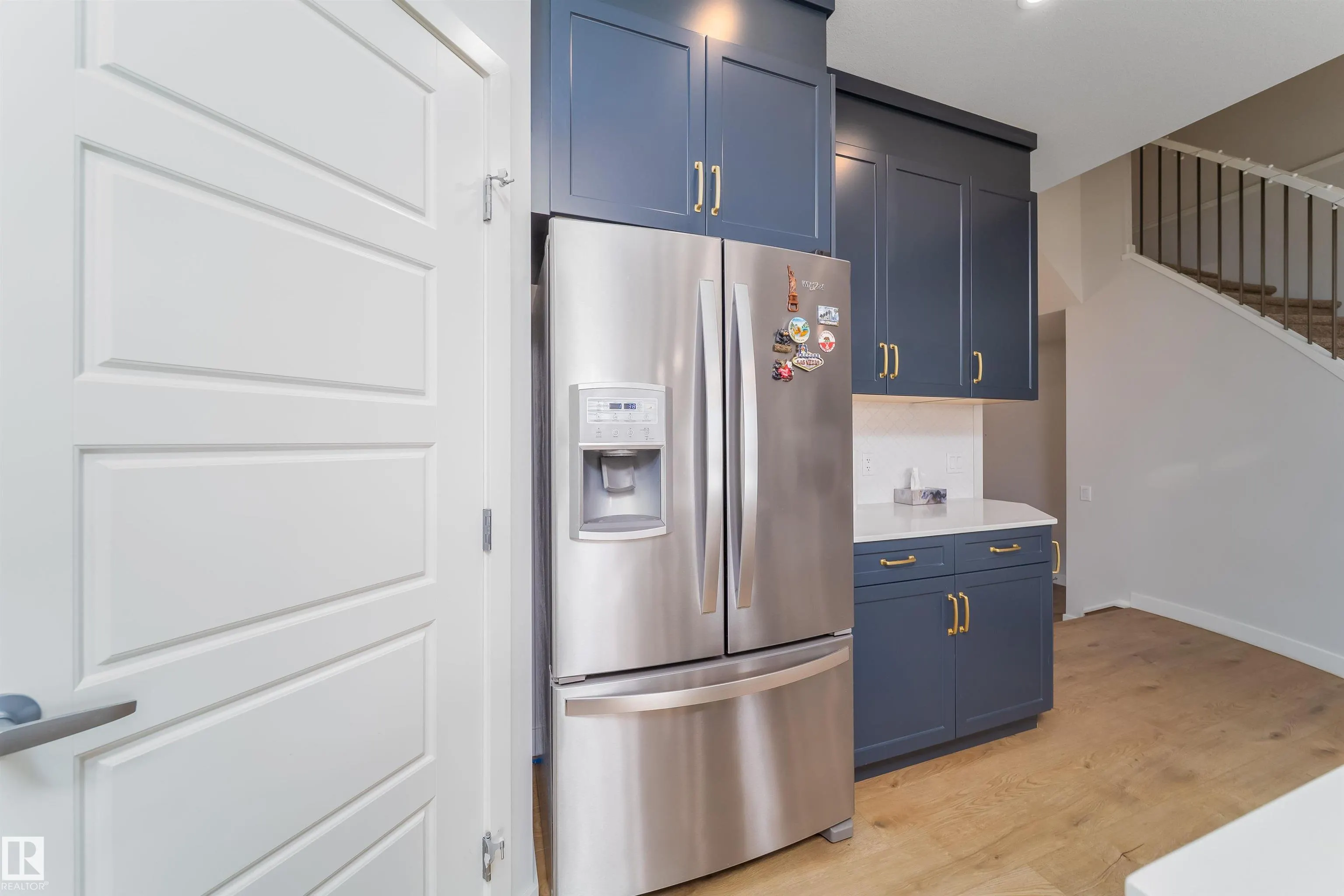 6011 EDMONDS Place