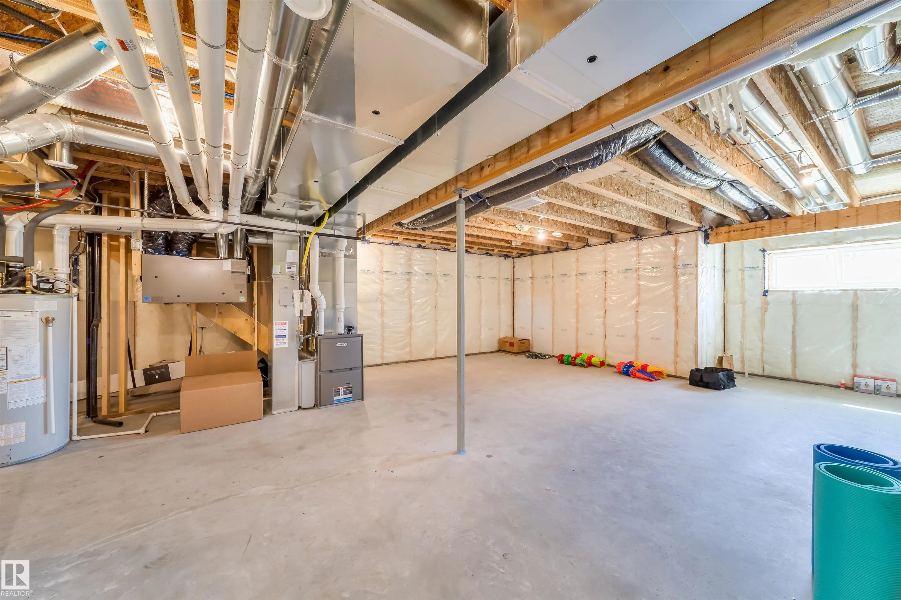 6011 EDMONDS Place