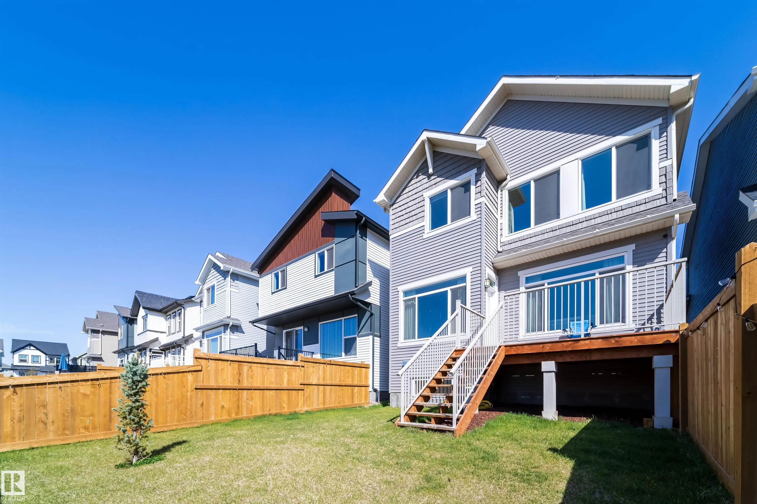 6011 EDMONDS Place