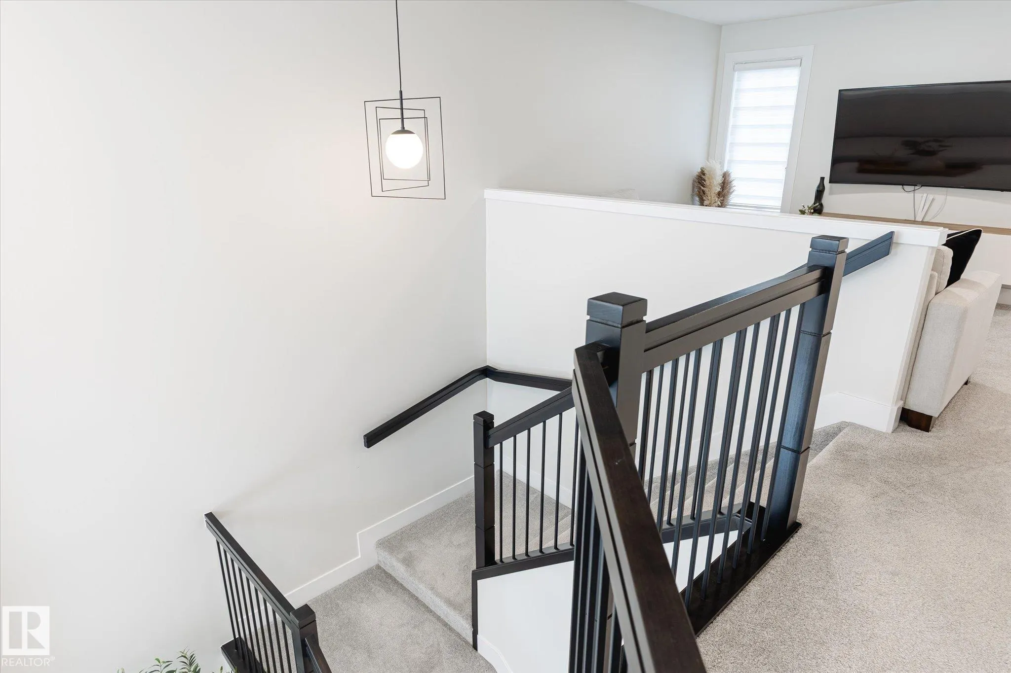 1214 EATON Lane