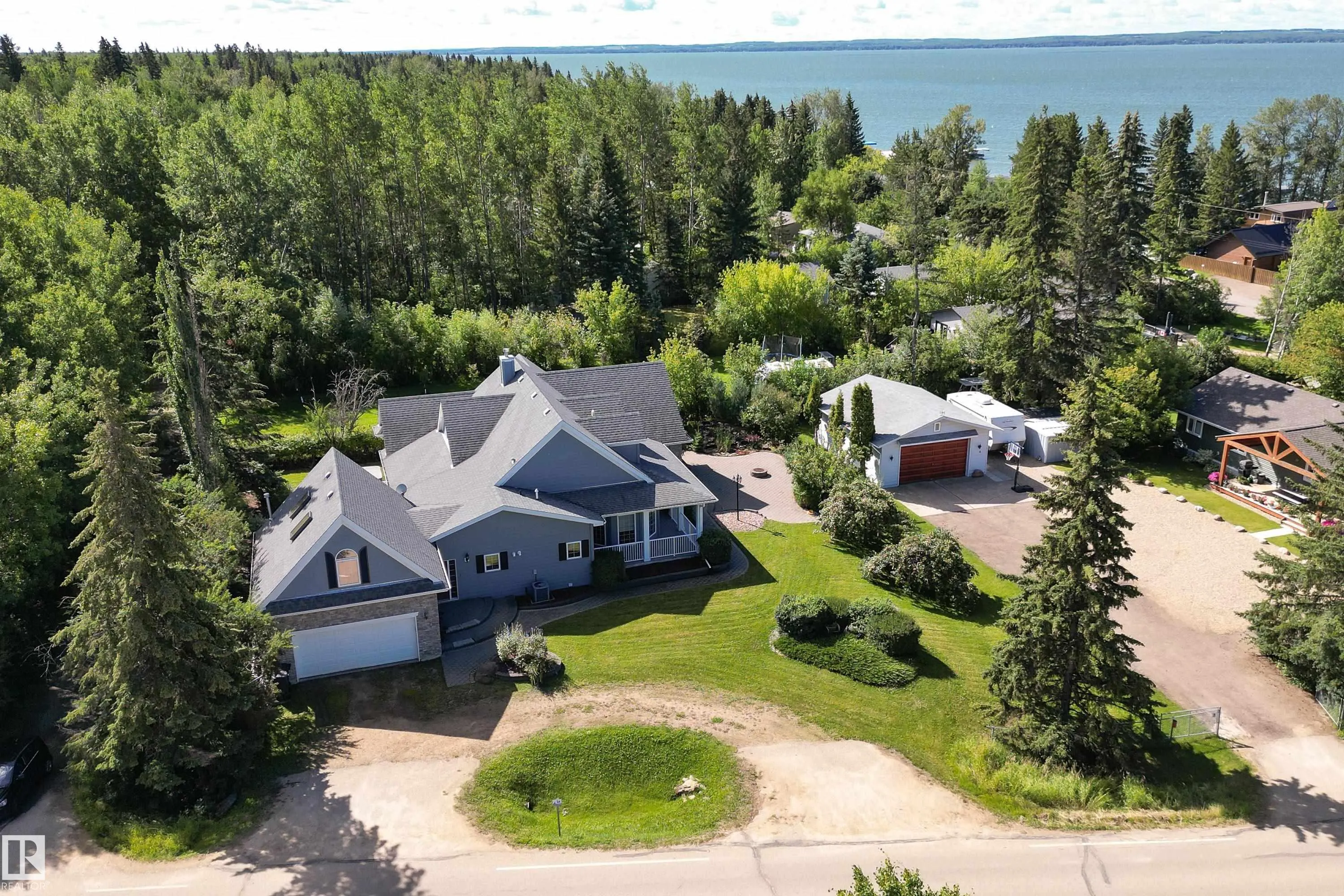 2A Silver Beach Road