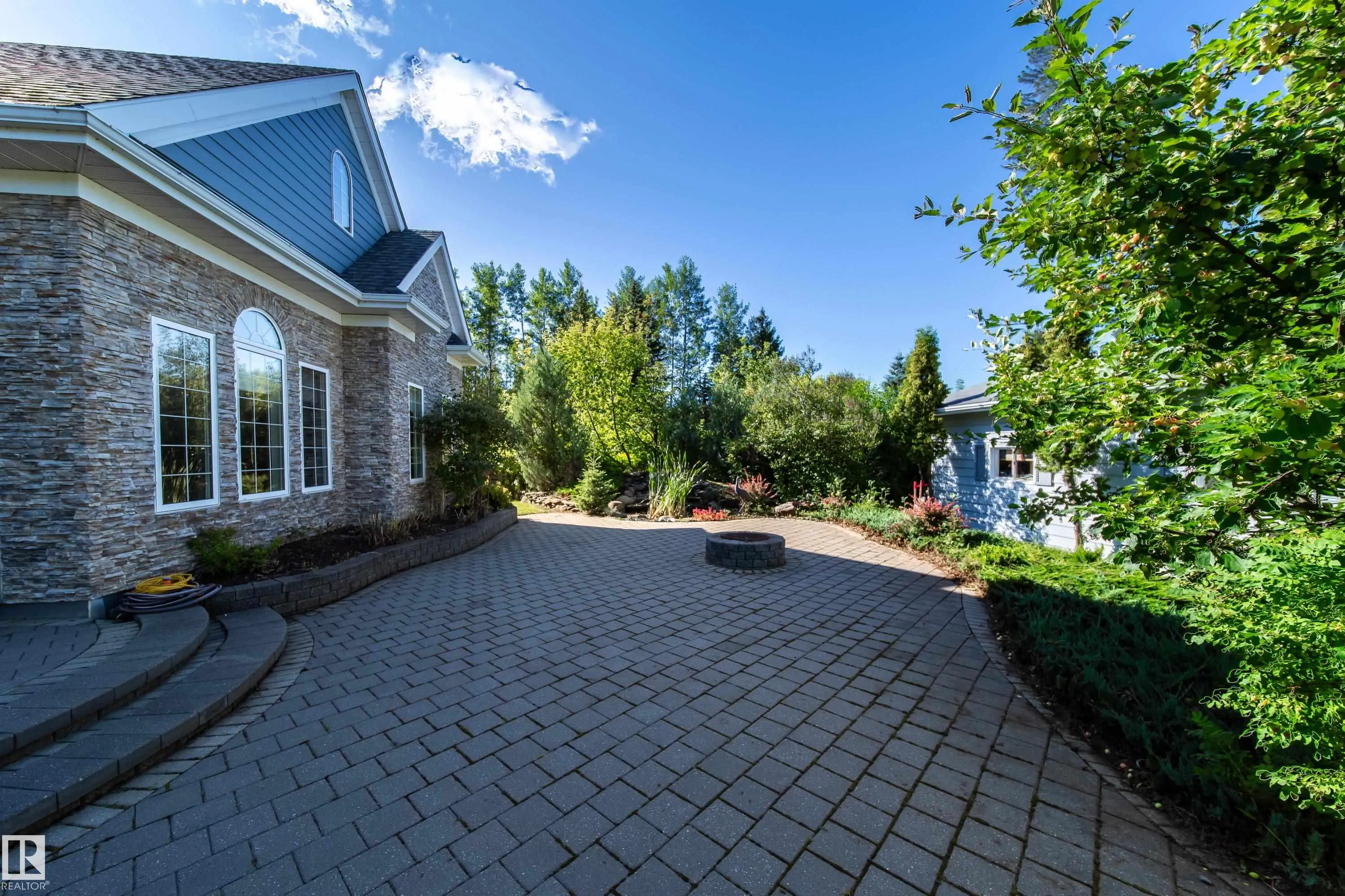 2A Silver Beach Road