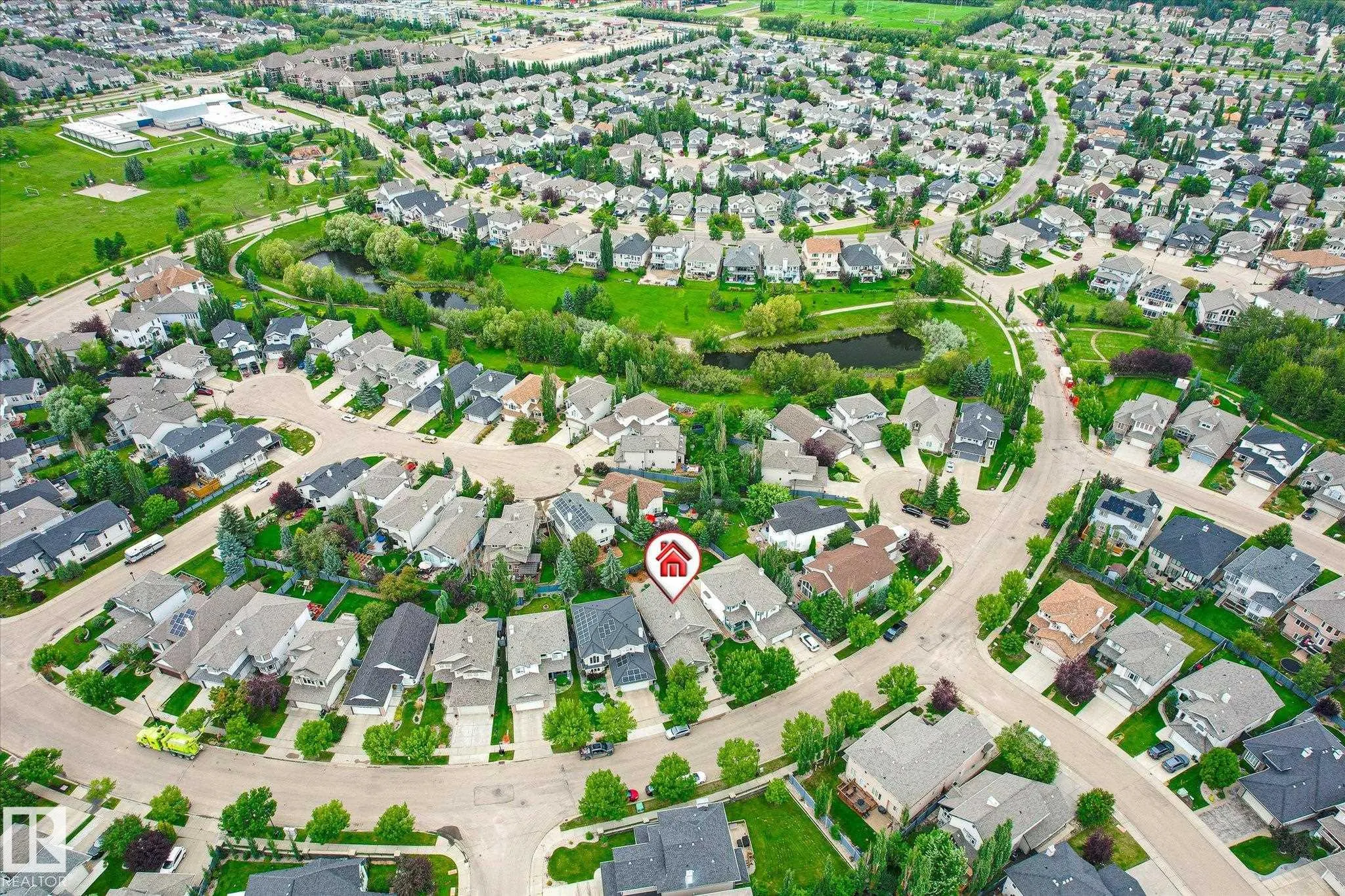 928 Blackmud Creek Crescent