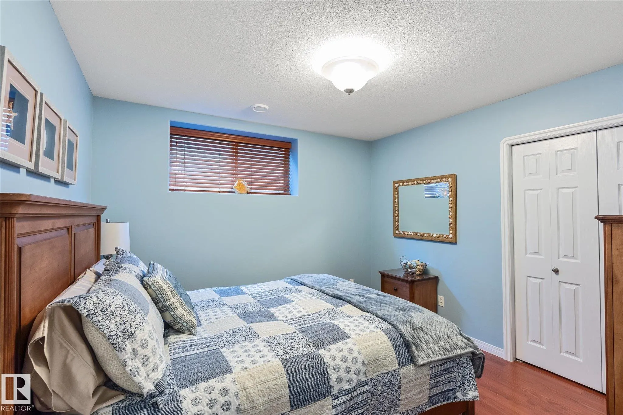 928 Blackmud Creek Crescent