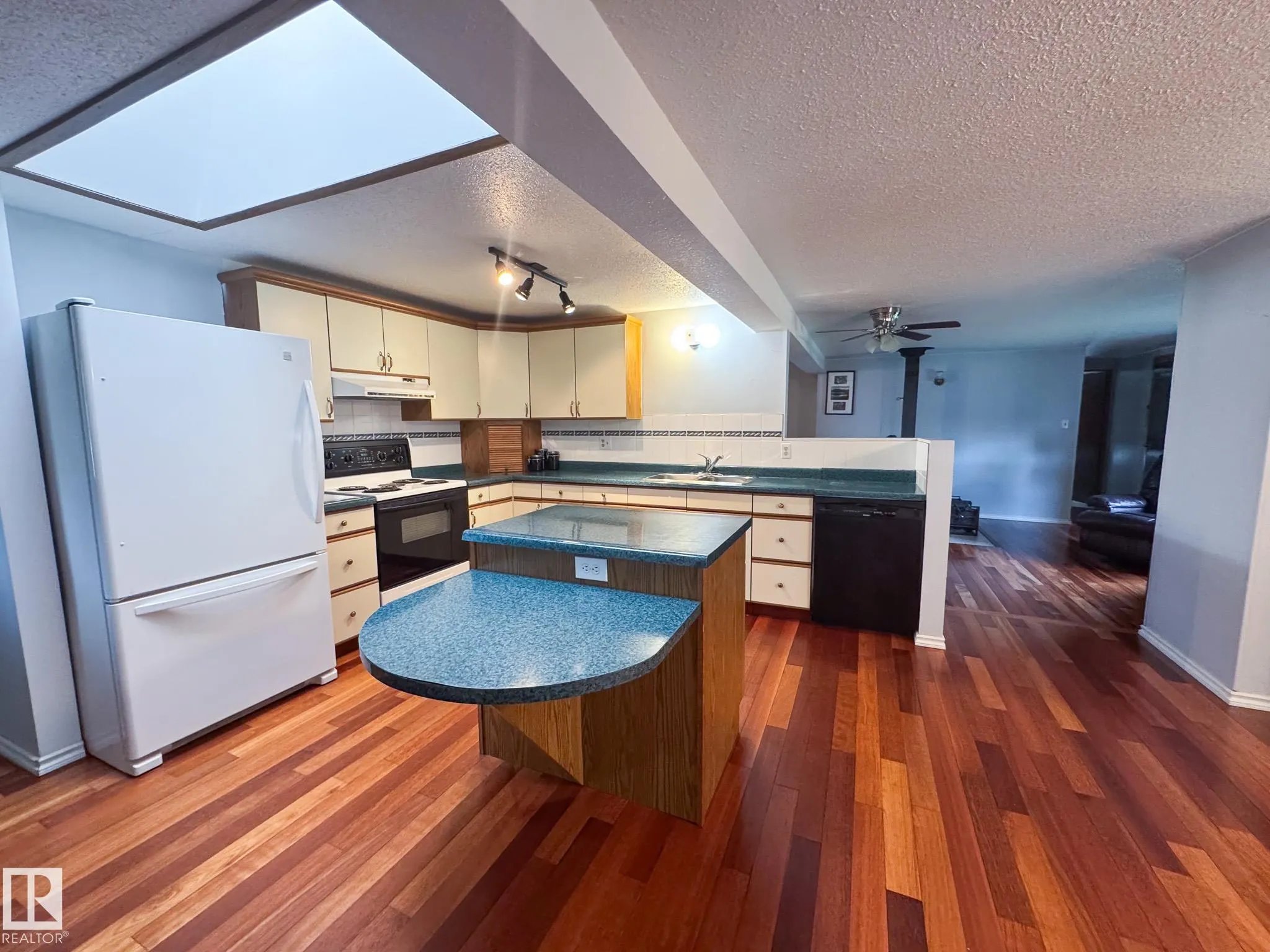 27 Auttreaux Drive