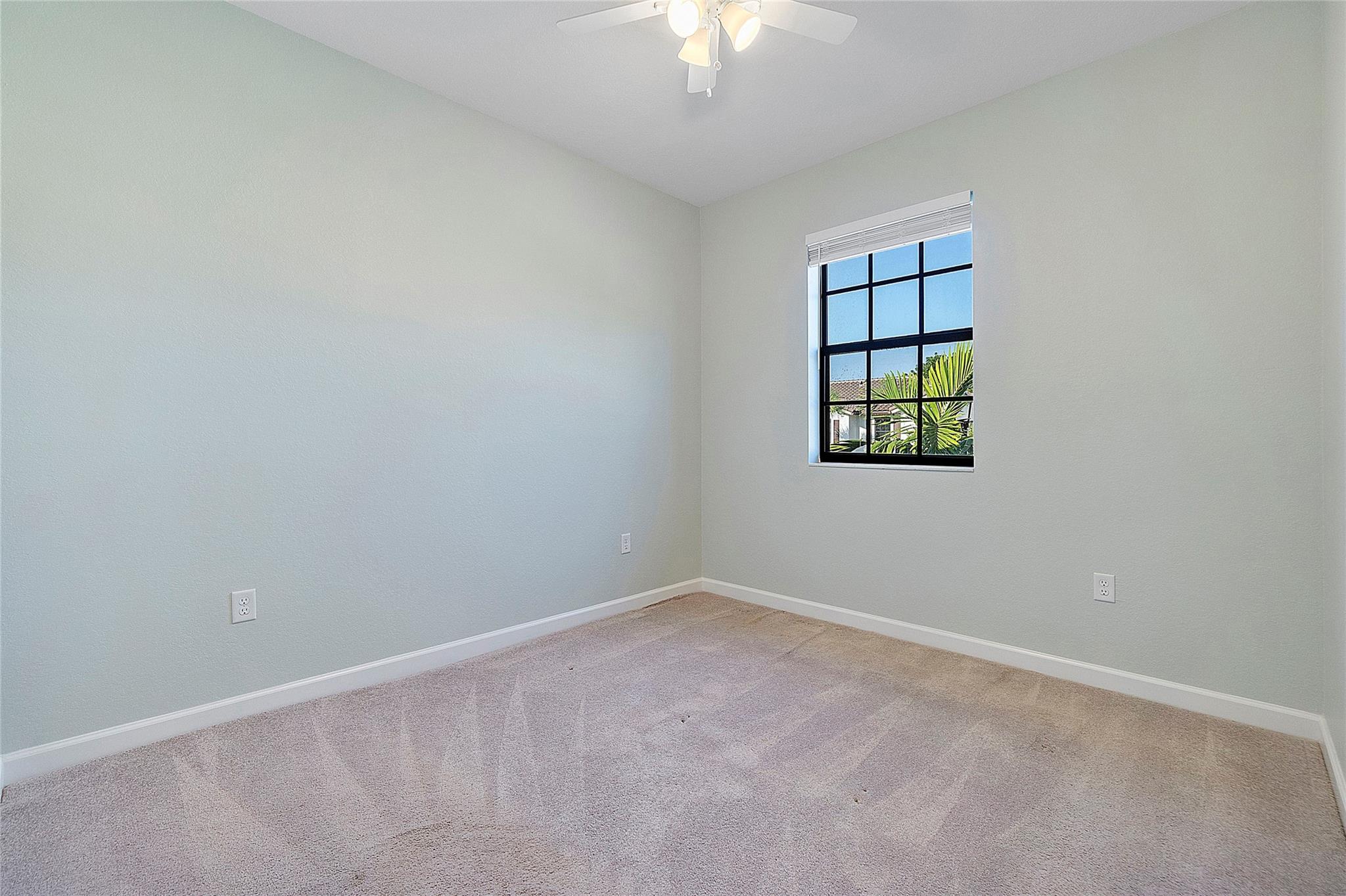 2718 NW 55th Ave