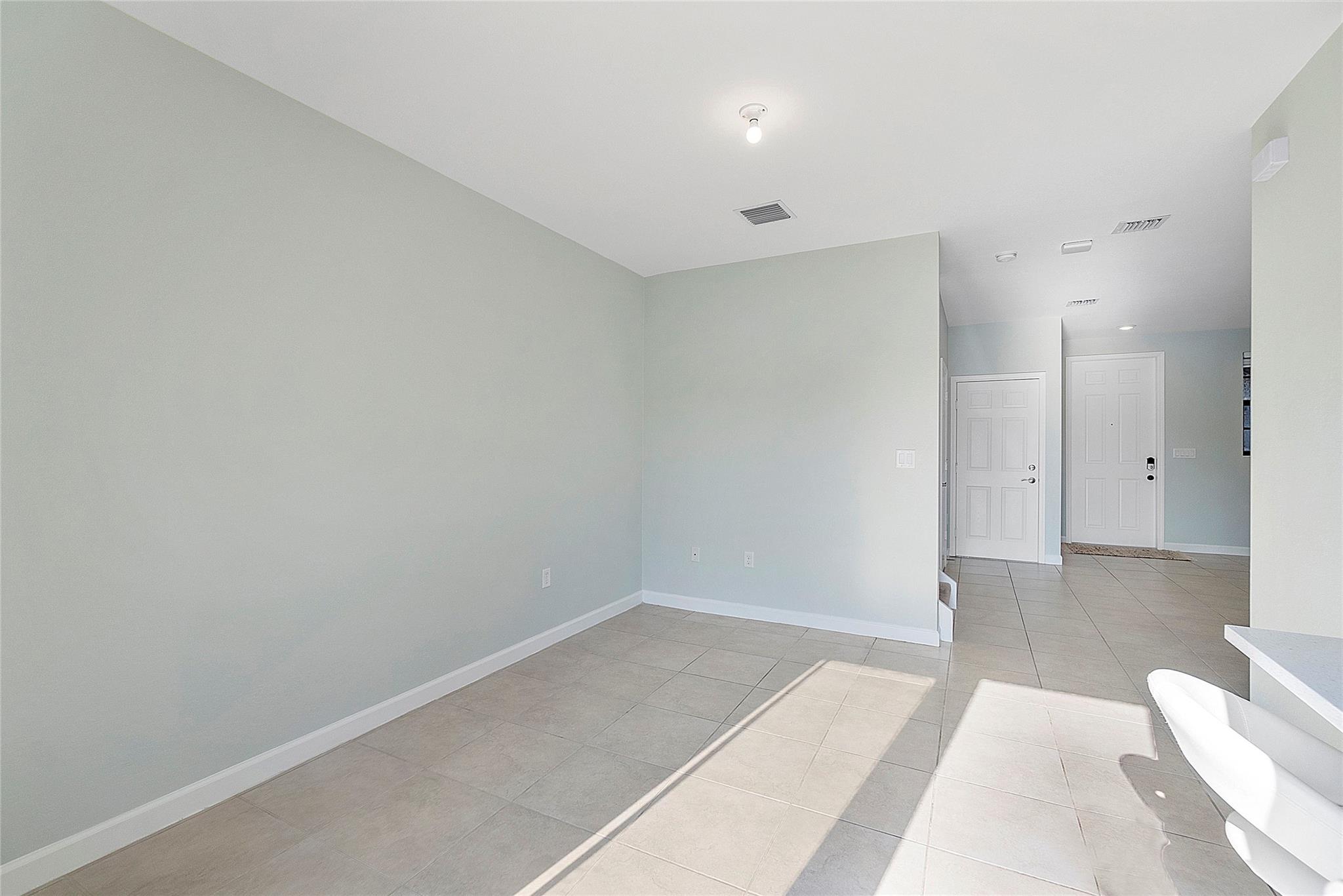 2718 NW 55th Ave