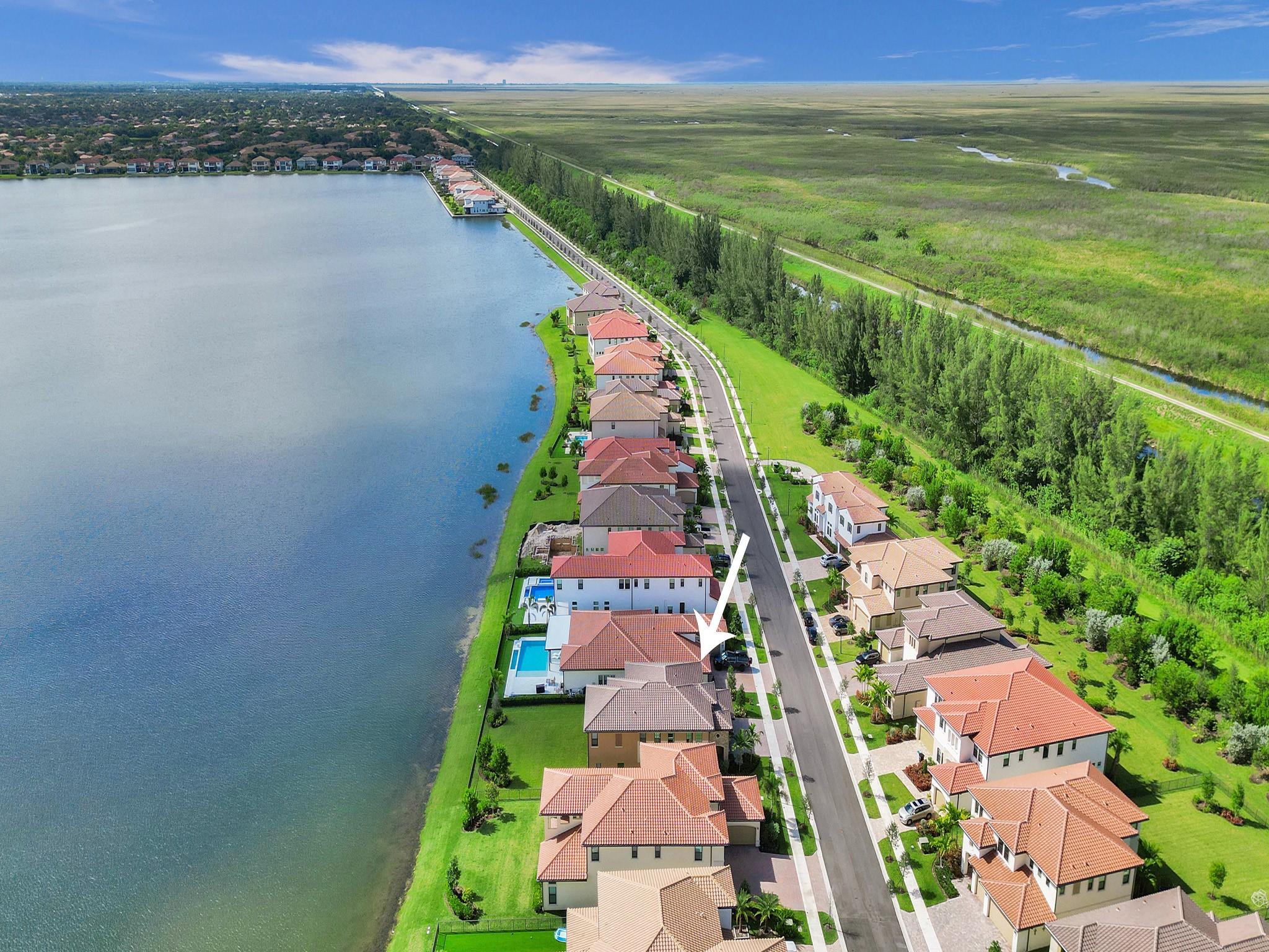 9040 W Parkland Bay Trl